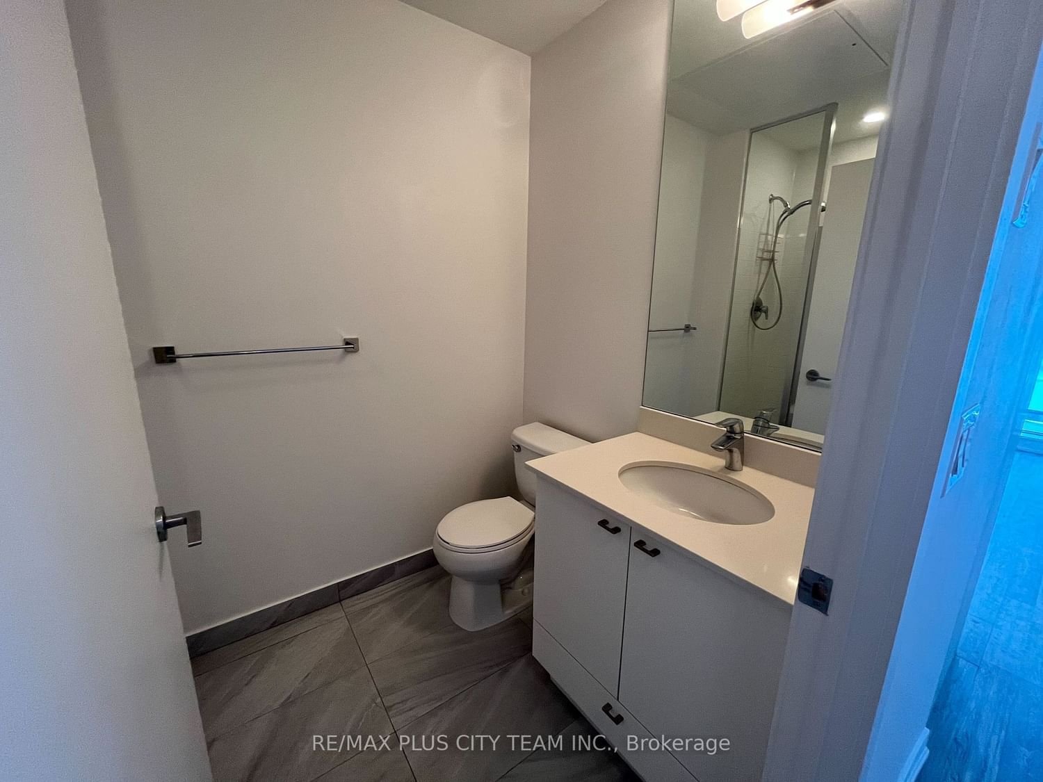 51 East Liberty St, unit 1116 for rent - image #6