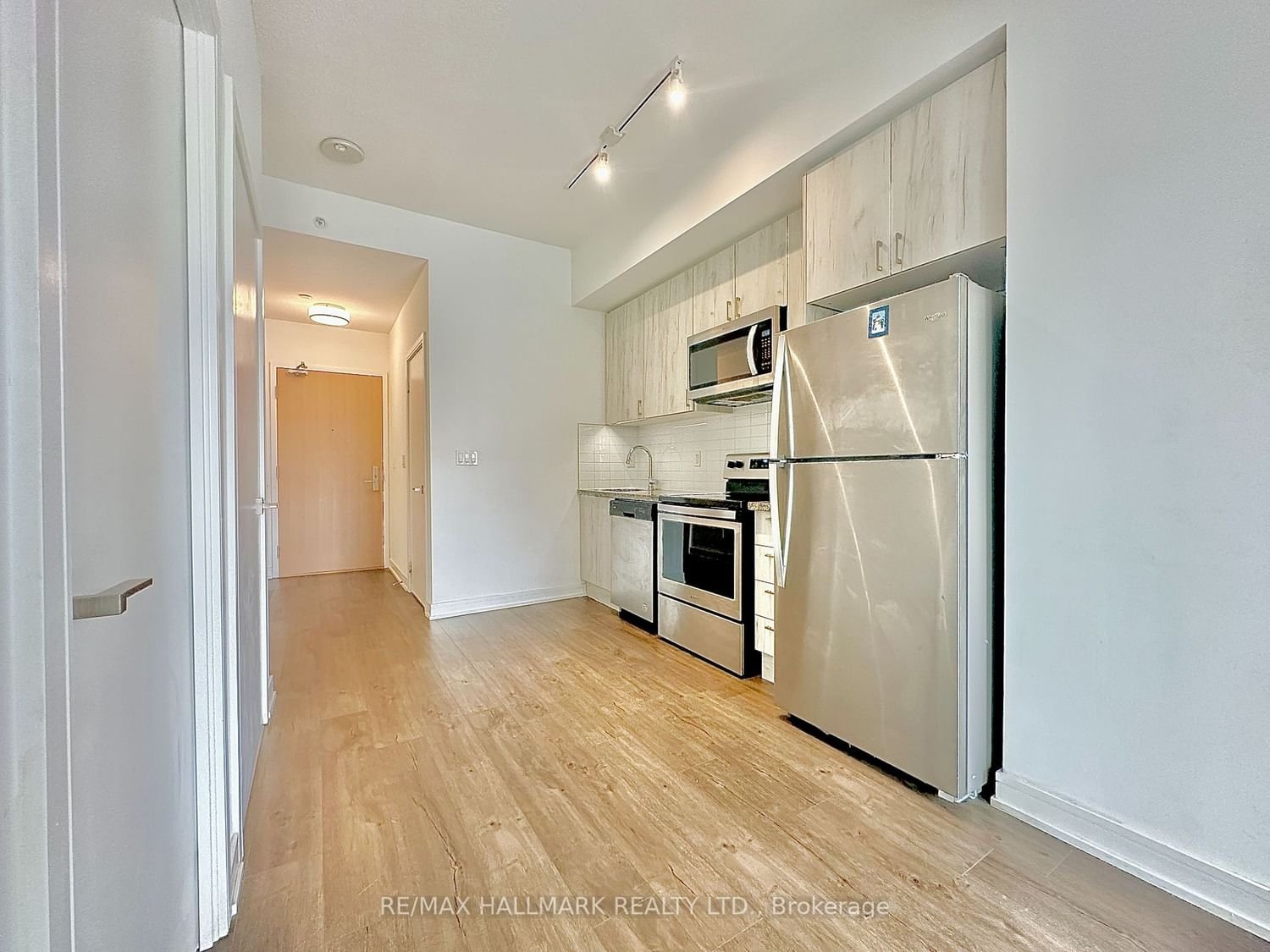 621 Sheppard Ave N, unit 715 for rent - image #11
