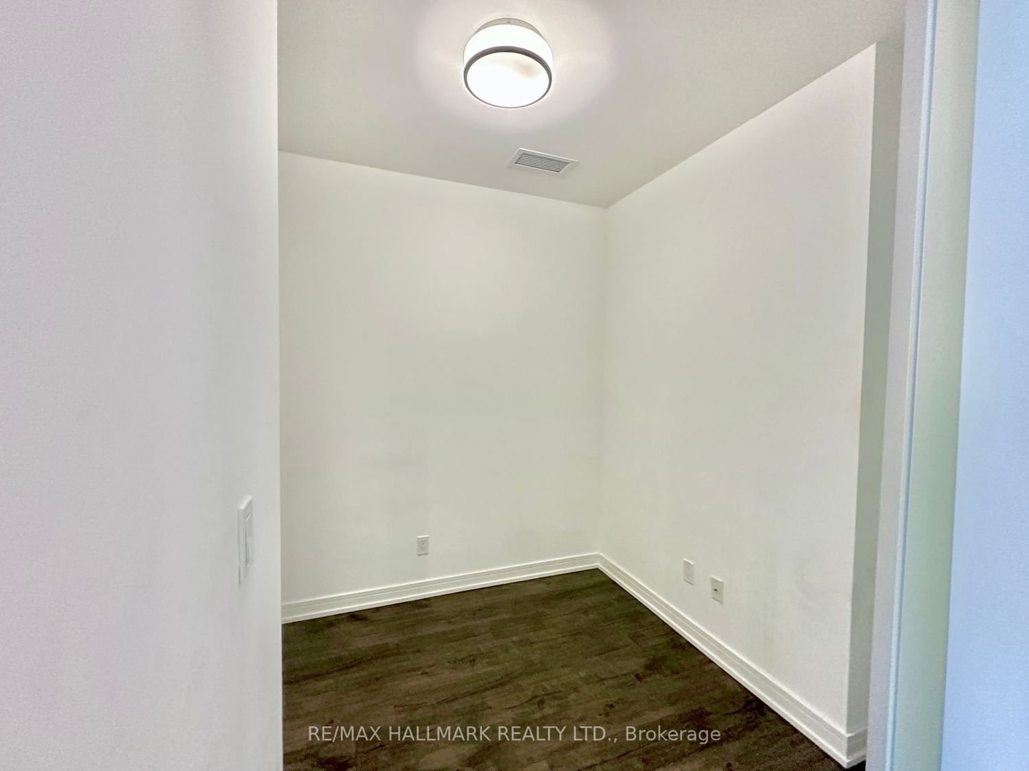 621 Sheppard Ave N, unit 715 for rent - image #20