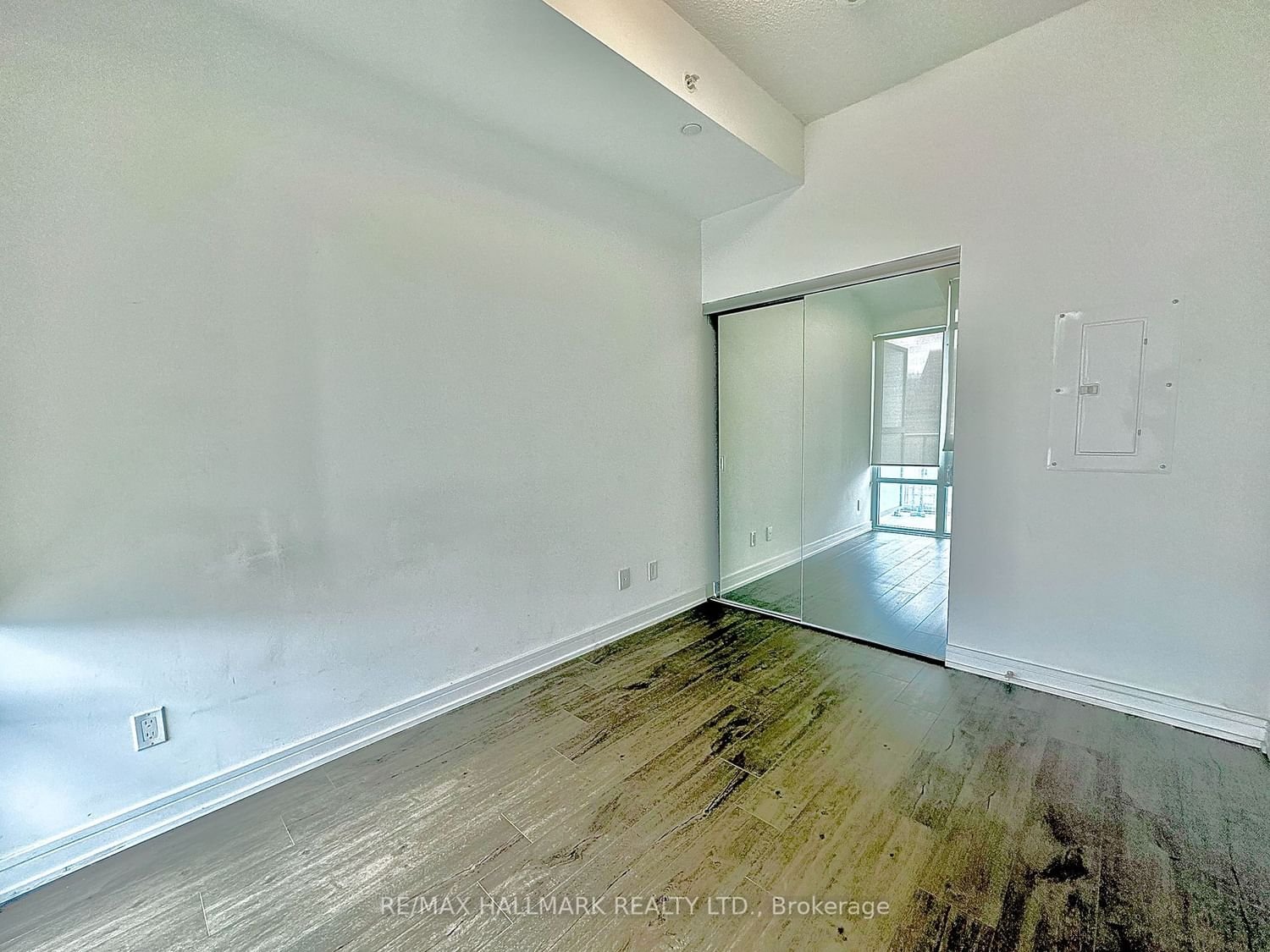 621 Sheppard Ave N, unit 715 for rent - image #26