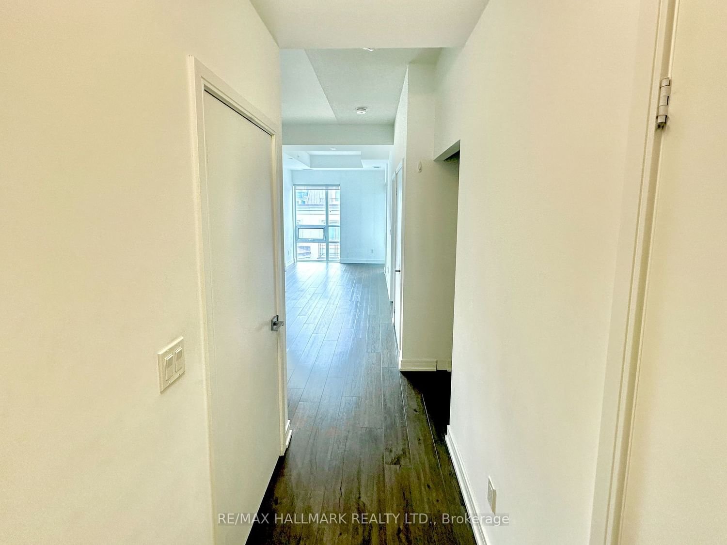 621 Sheppard Ave N, unit 715 for rent - image #3