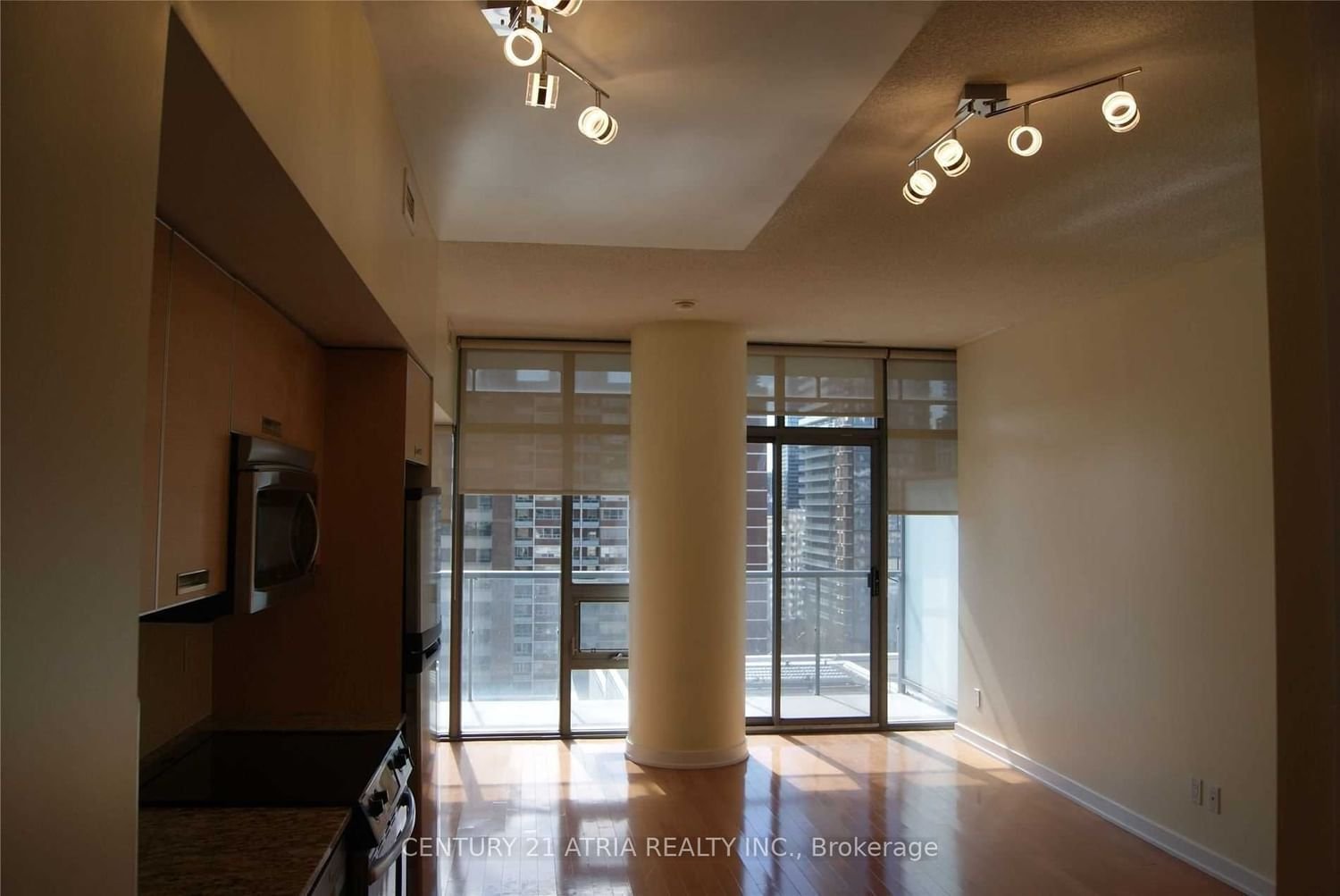 33 Charles St, unit 1304 for rent - image #6