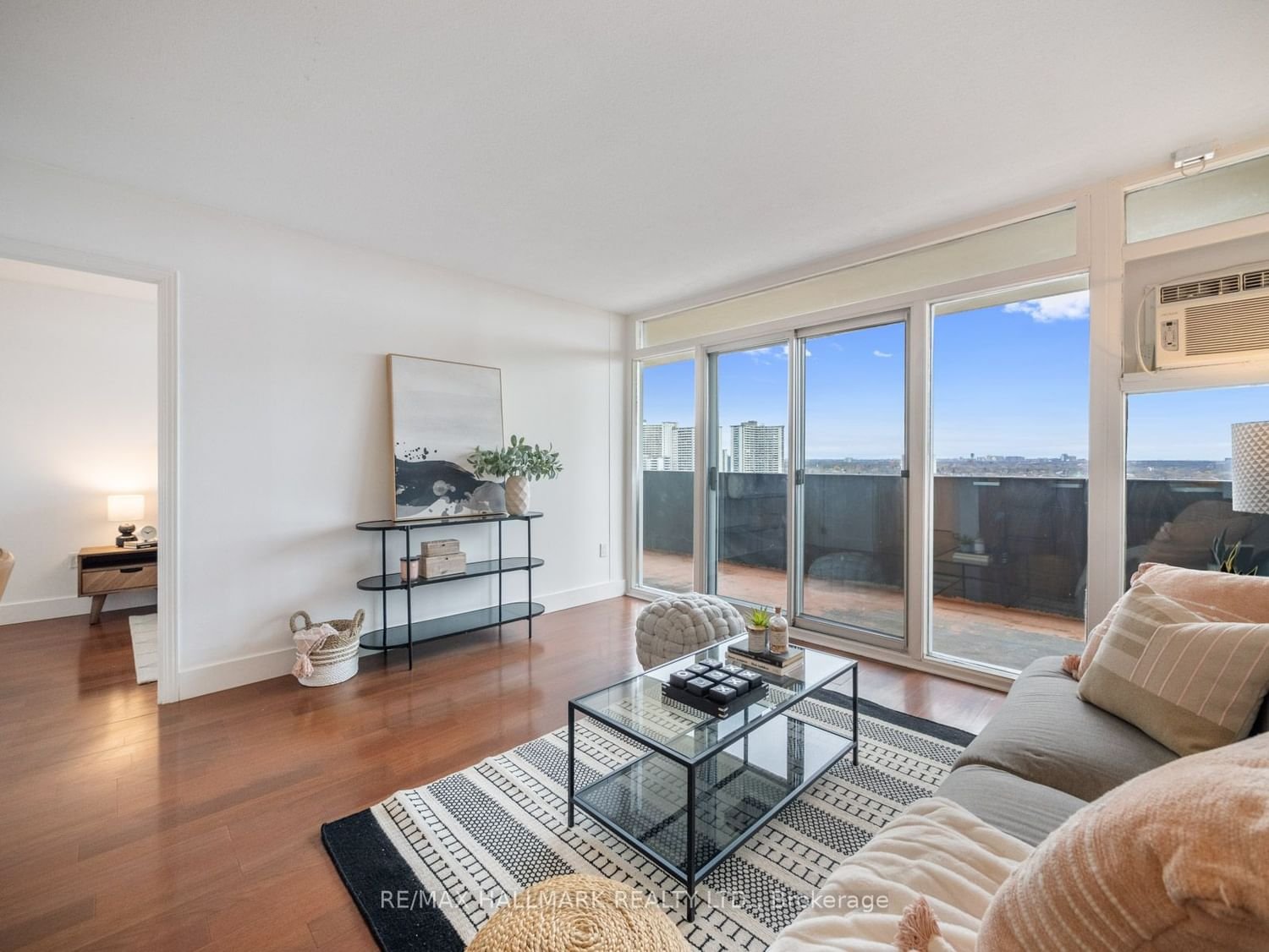 40 Homewood Ave, unit 2210 for sale - image #4