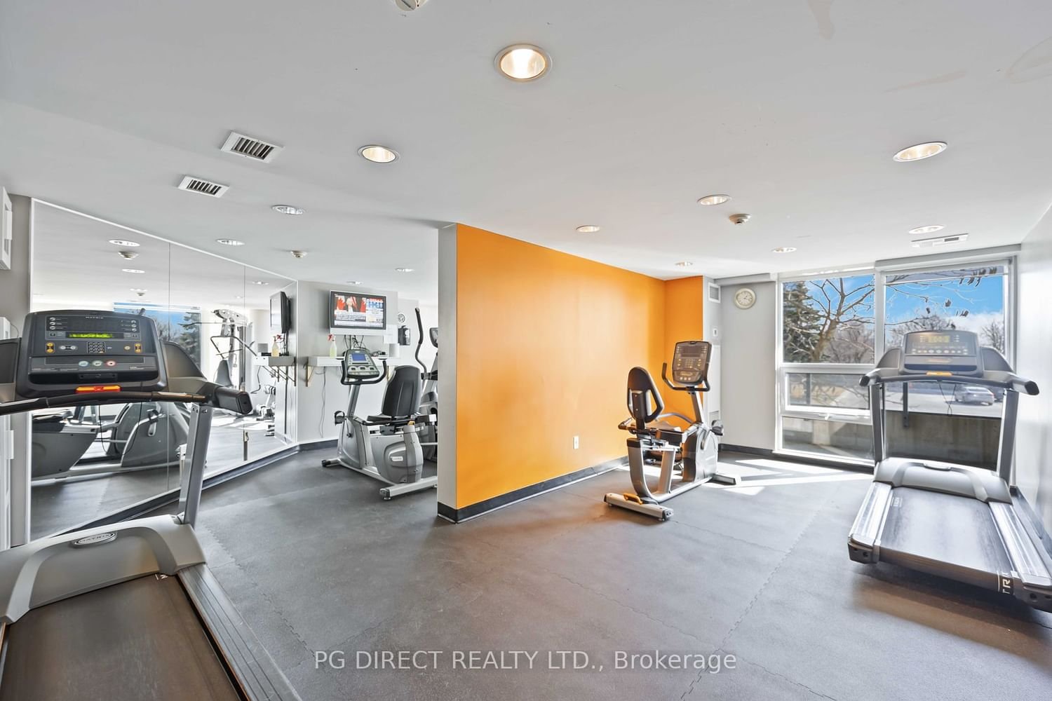 18 Valley Woods Rd, unit 611 for sale - image #15