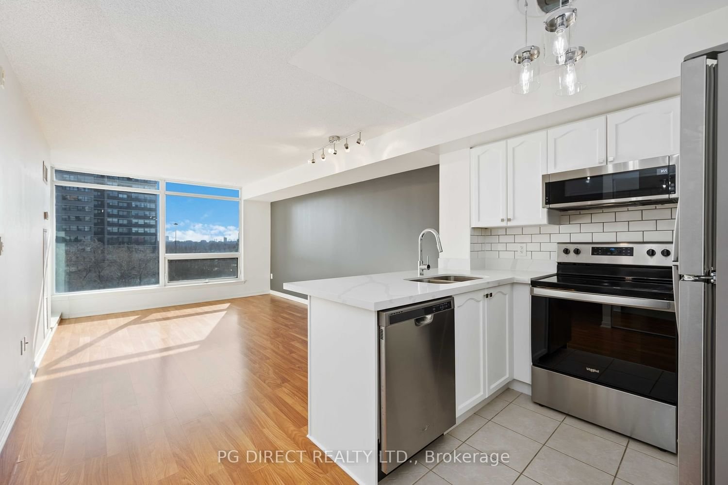 18 Valley Woods Rd, unit 611 for sale - image #4