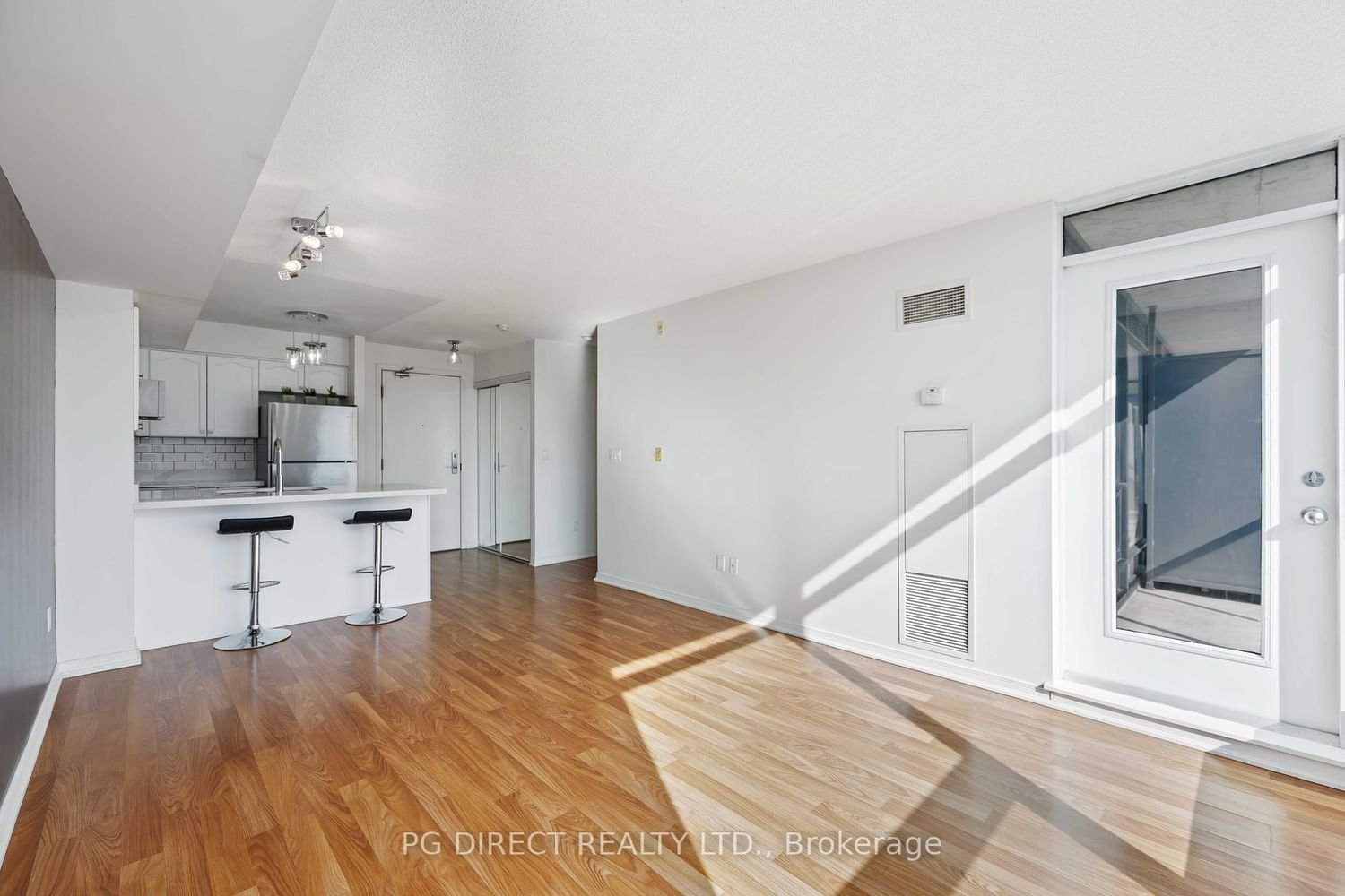 18 Valley Woods Rd, unit 611 for sale - image #6