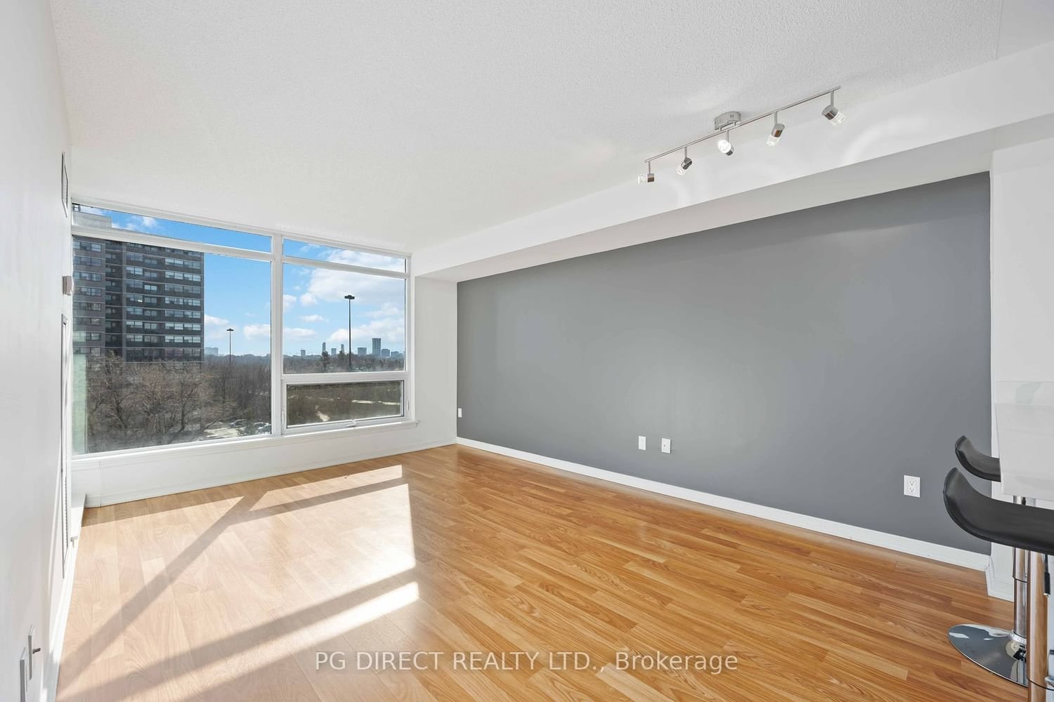 18 Valley Woods Rd, unit 611 for sale - image #7