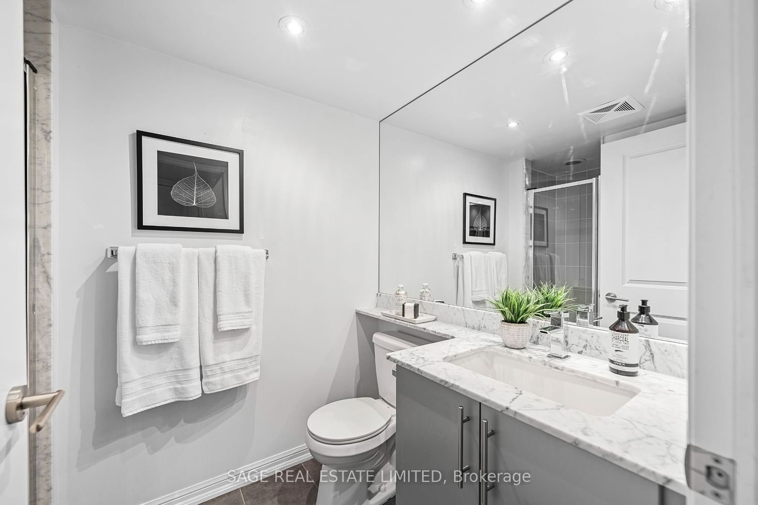 125 Western Battery Rd, unit 704 for sale - image #18