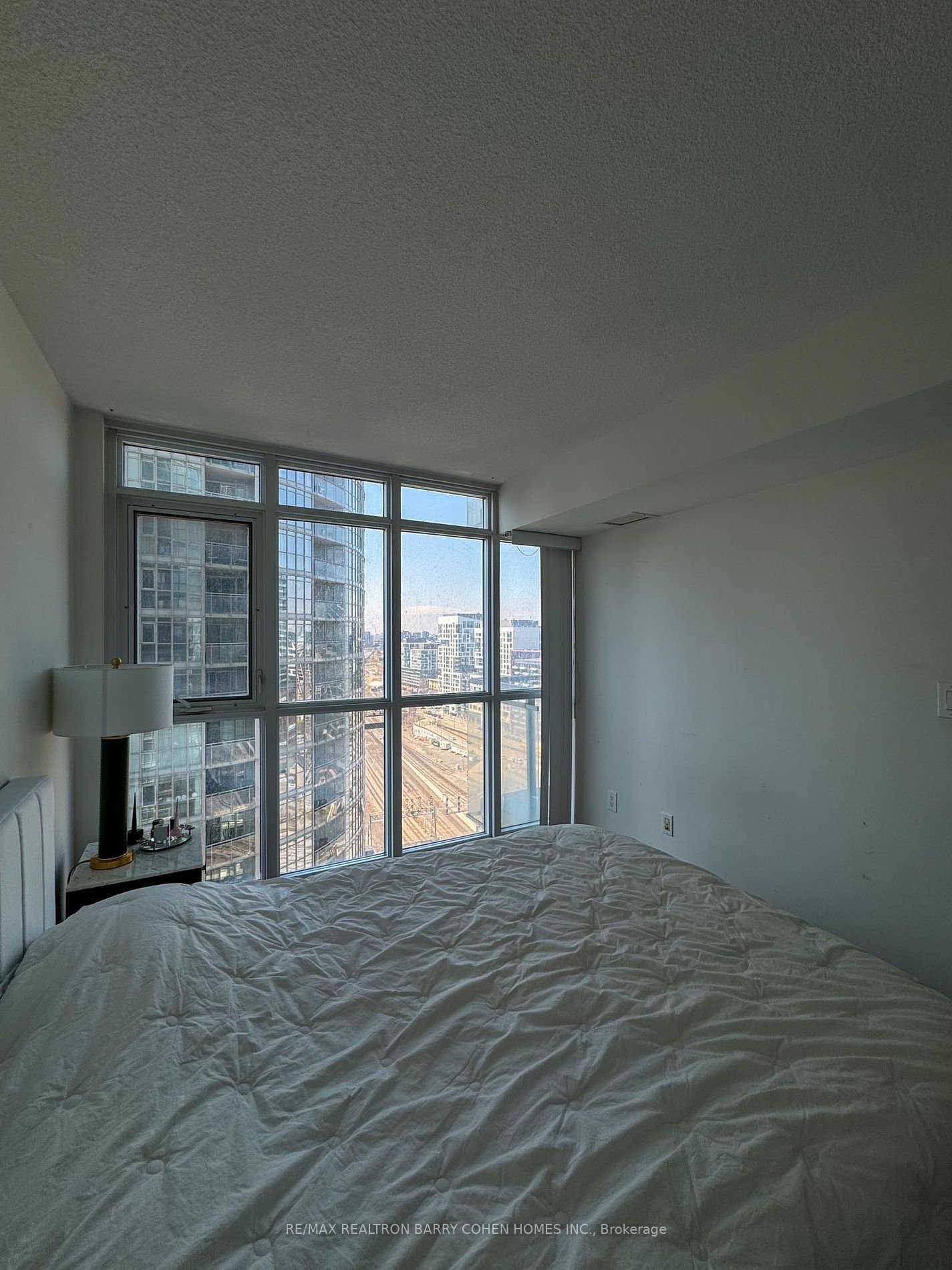 15 Iceboat Terr, unit 2211 for rent - image #8