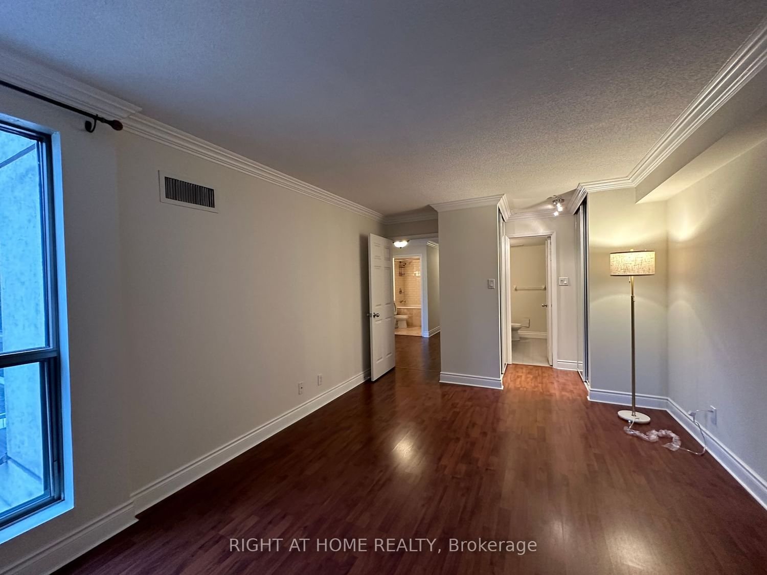 298 Jarvis St, unit 407 for rent - image #12