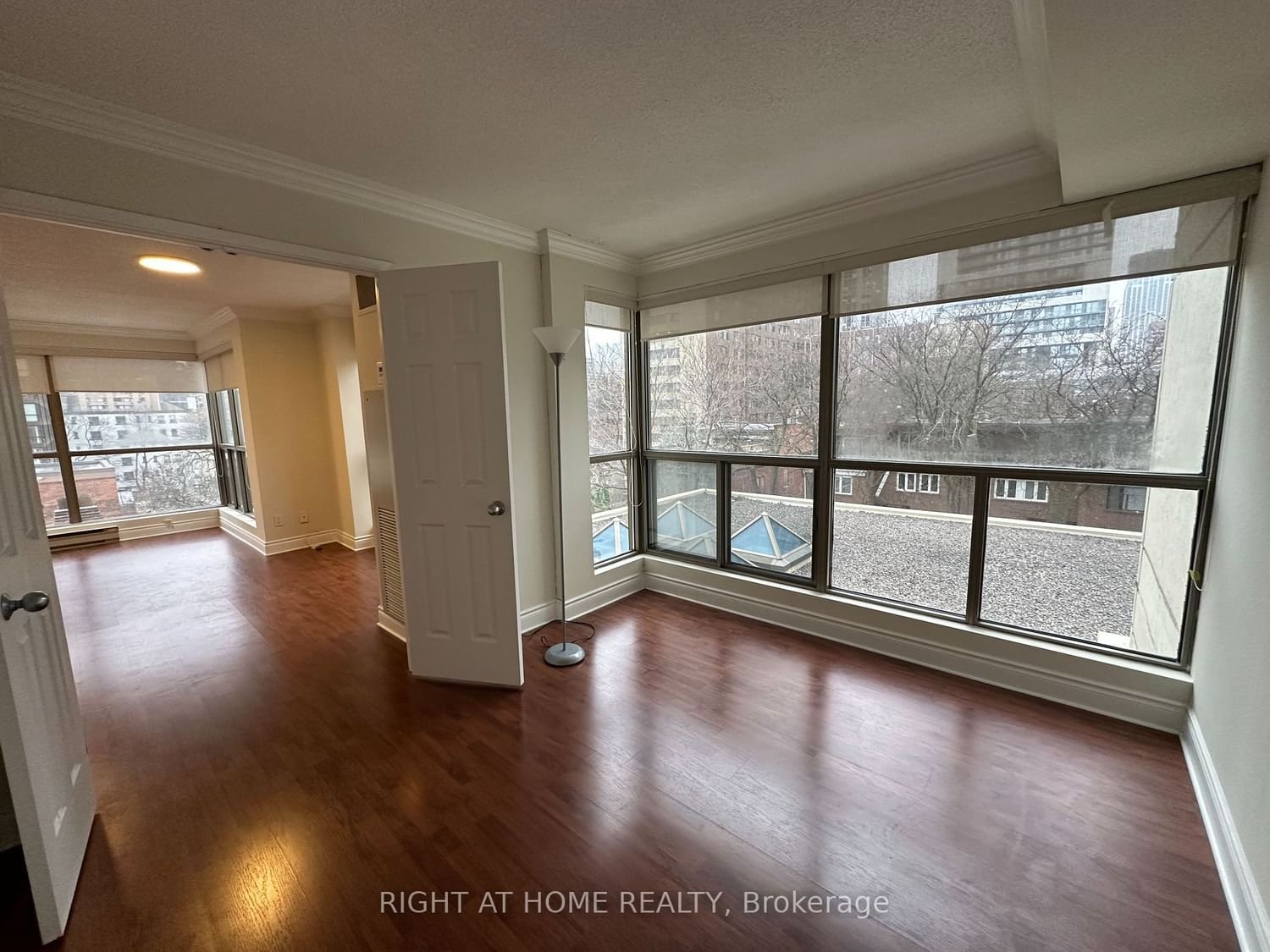 298 Jarvis St, unit 407 for rent - image #22