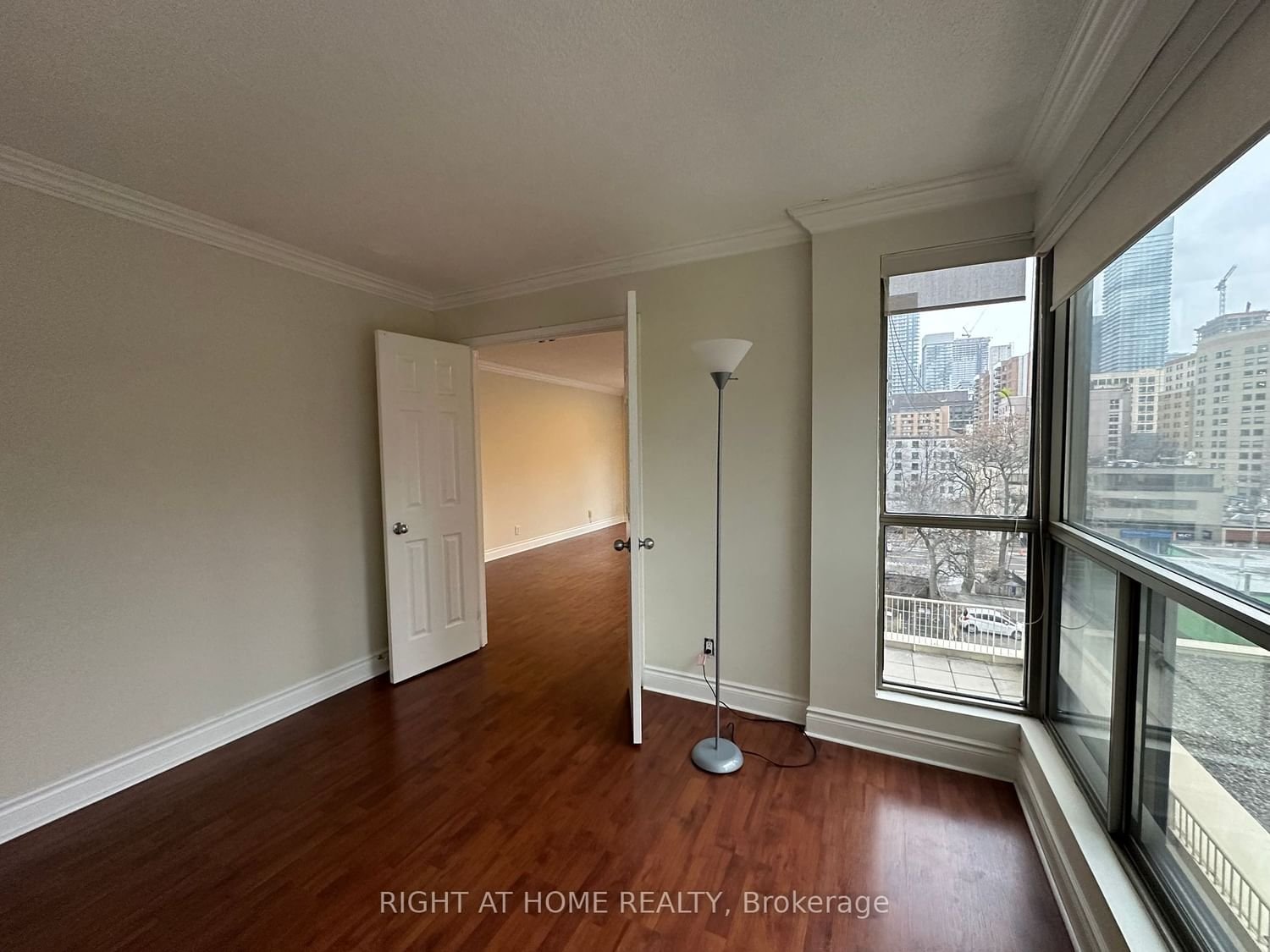298 Jarvis St, unit 407 for rent - image #23