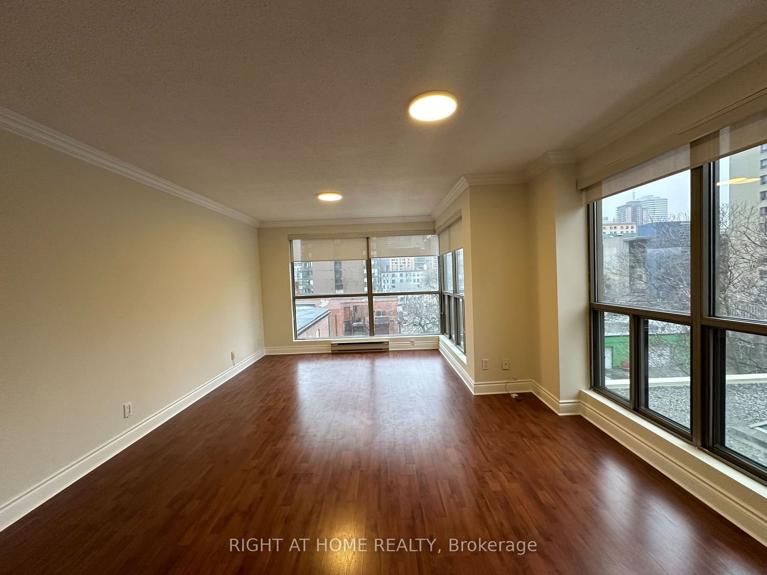 298 Jarvis St, unit 407 for rent - image #24