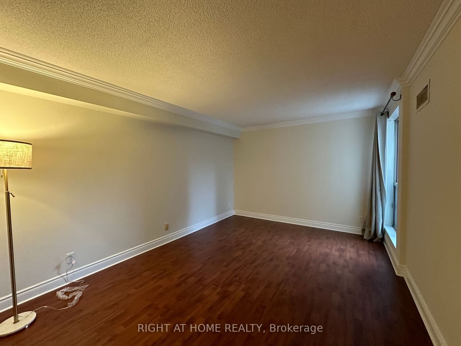 298 Jarvis St, unit 407 for rent - image #8