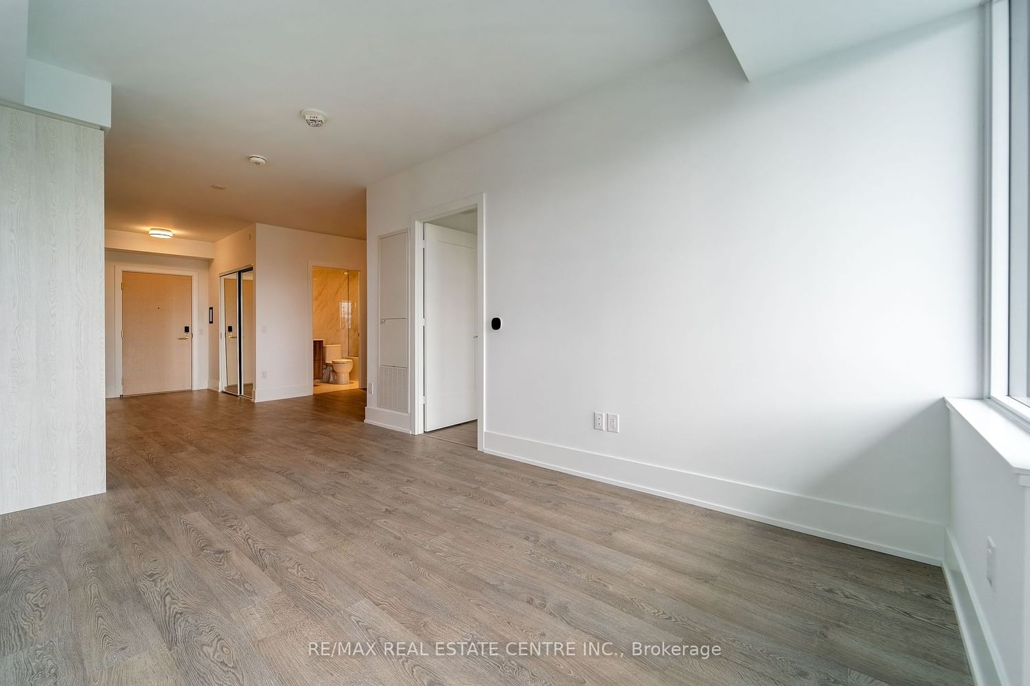 480 Front St W, unit 1002 for sale