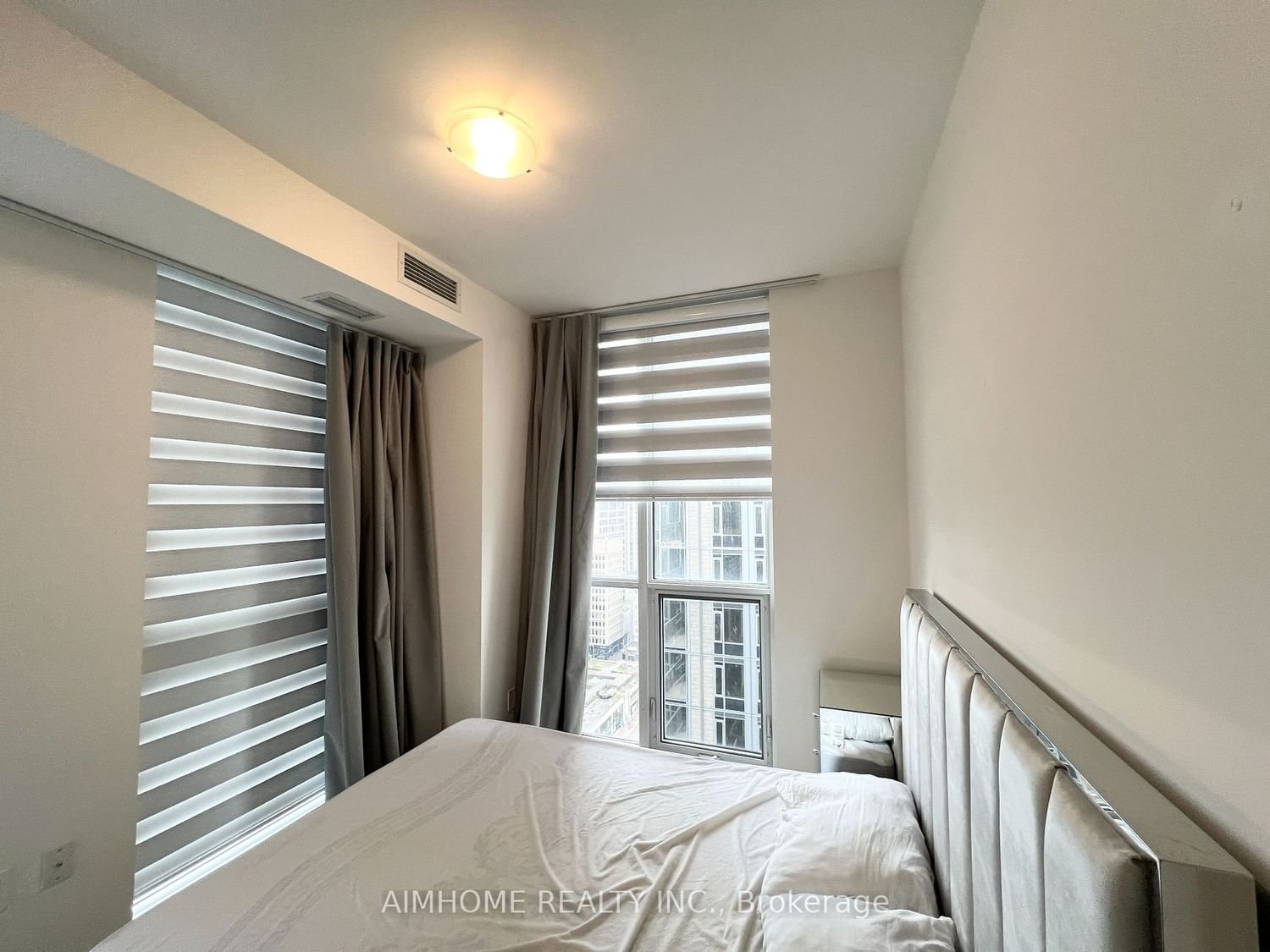 1 Yorkville Ave, unit 2002 for rent - image #14