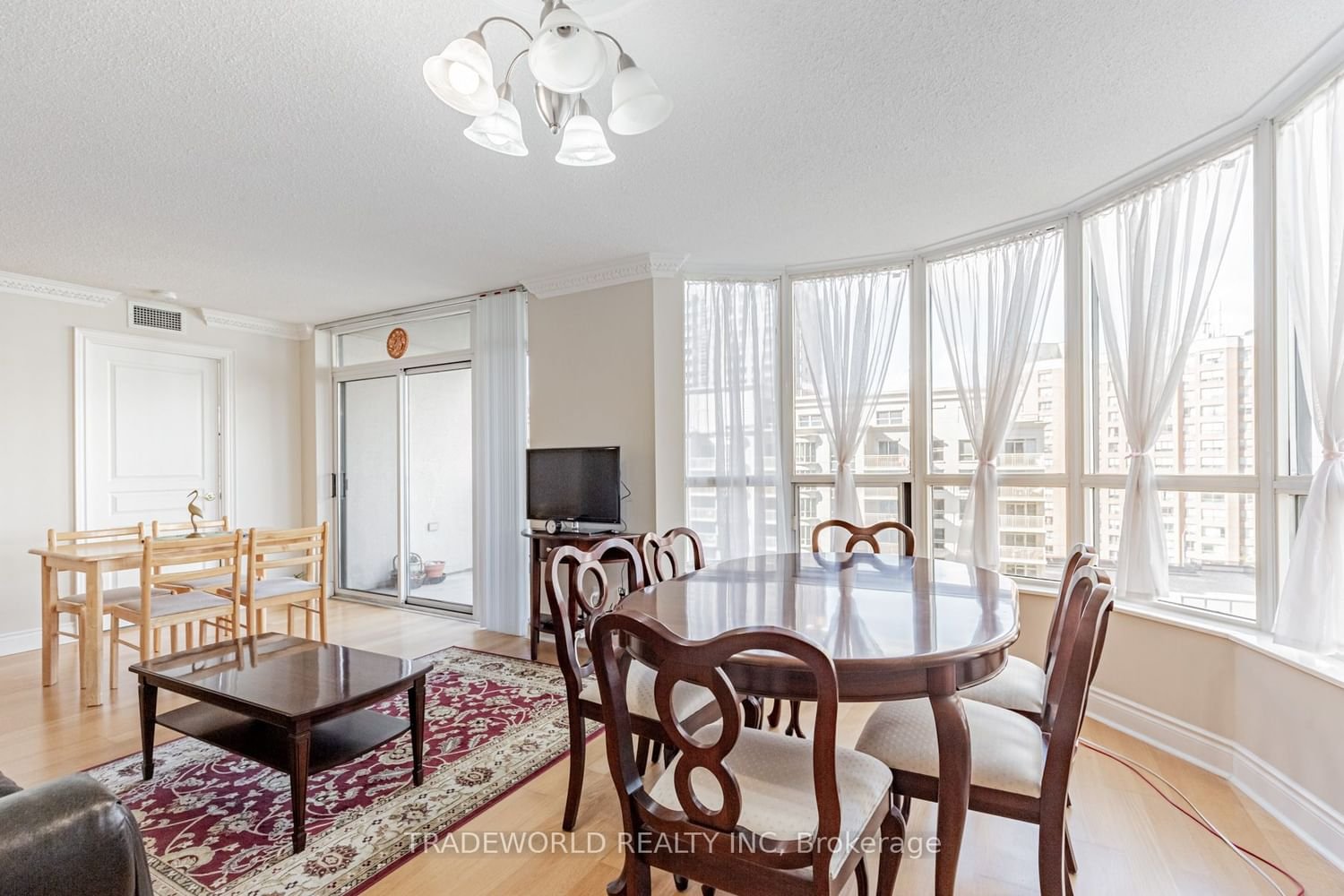 10 Northtown Way, unit 711 for rent - image #16