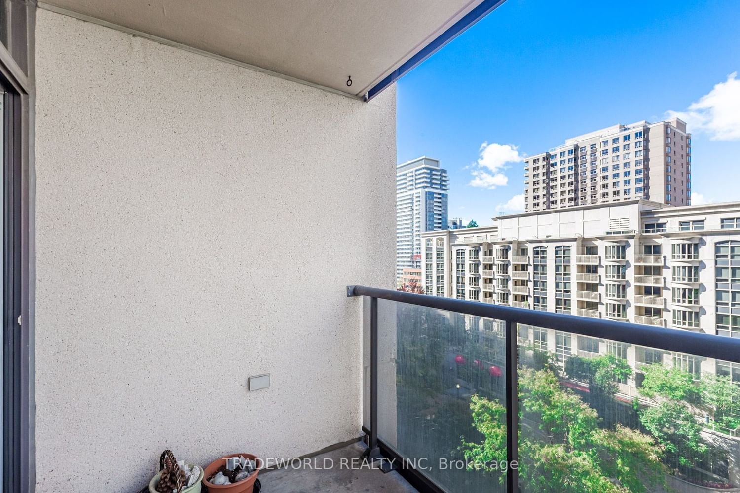 10 Northtown Way, unit 711 for rent - image #31
