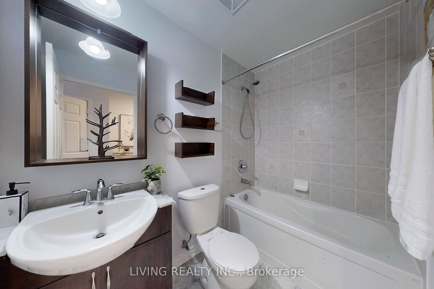 18 Holmes Ave, unit 2305 for sale - image #29