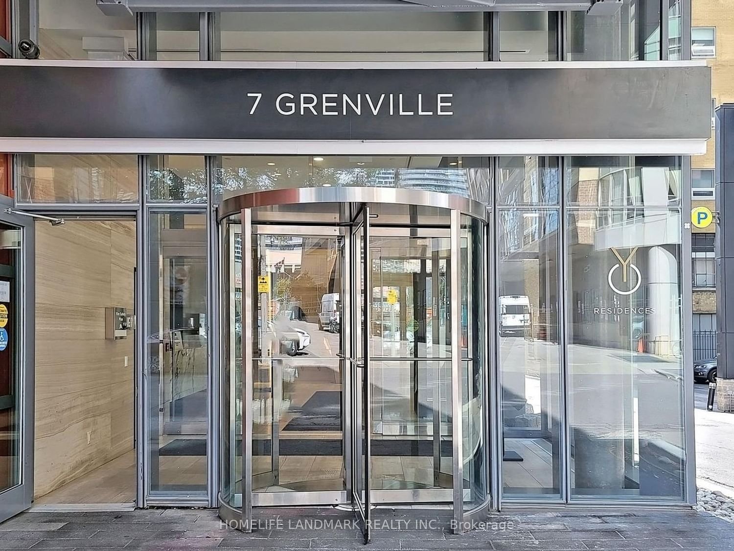 7 Grenville St, unit 3806 for sale - image #2