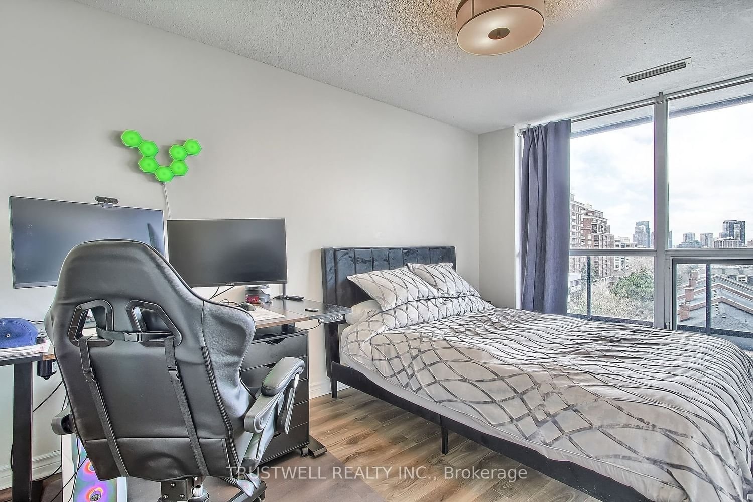 2885 Bayview Ave, unit 611 for sale - image #18