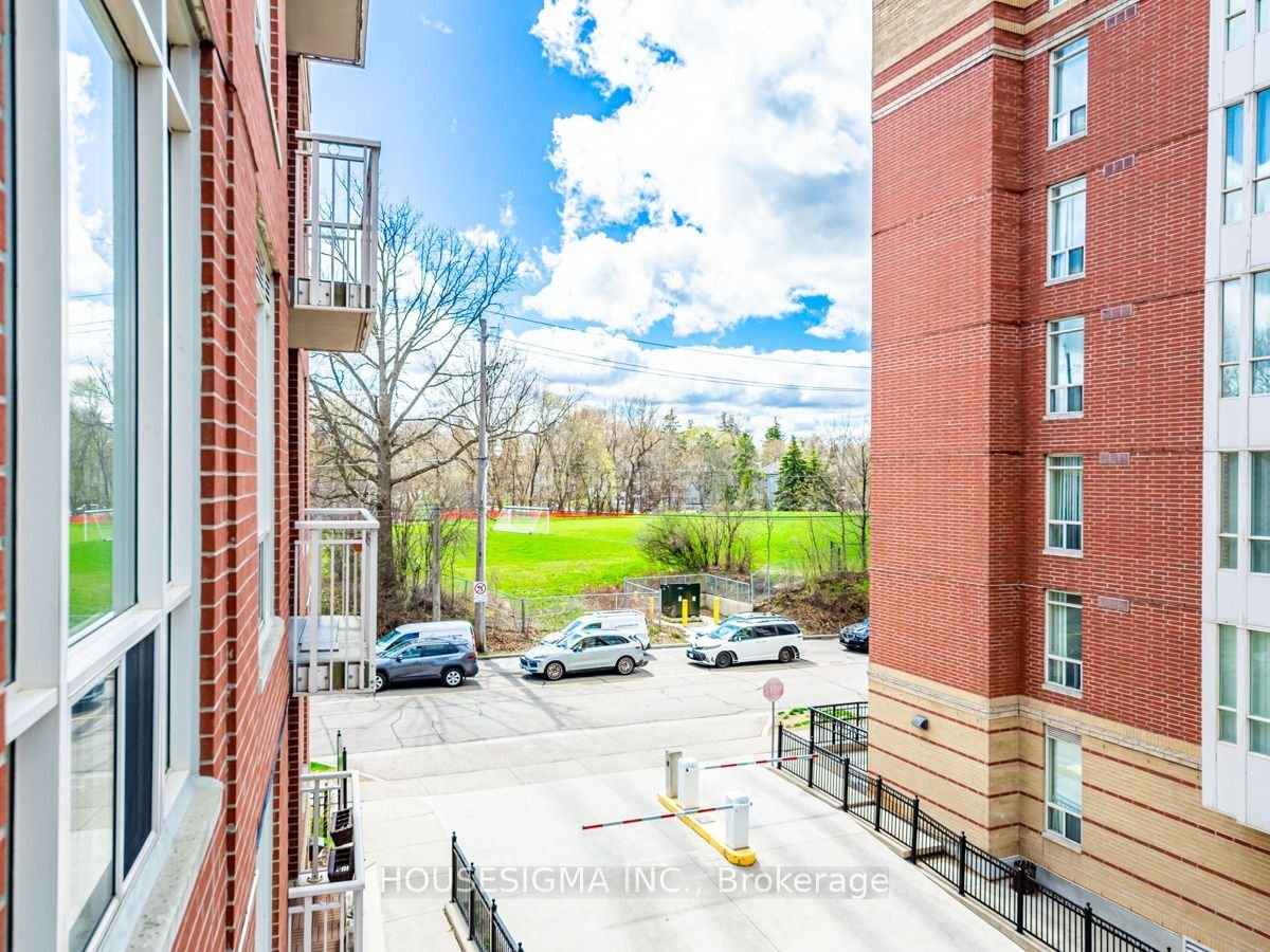485 Rosewell Ave, unit 309 for sale - image #24