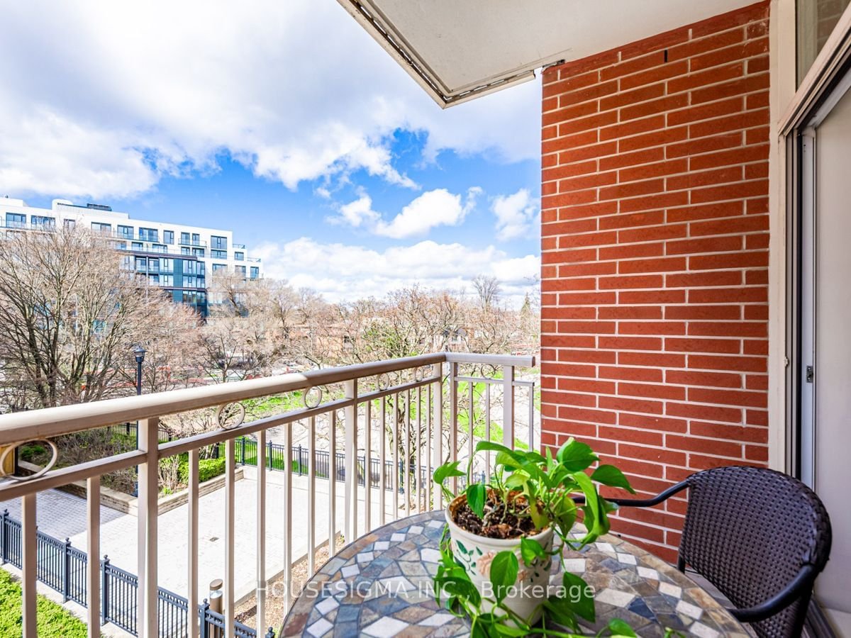 485 Rosewell Ave, unit 309 for sale - image #25