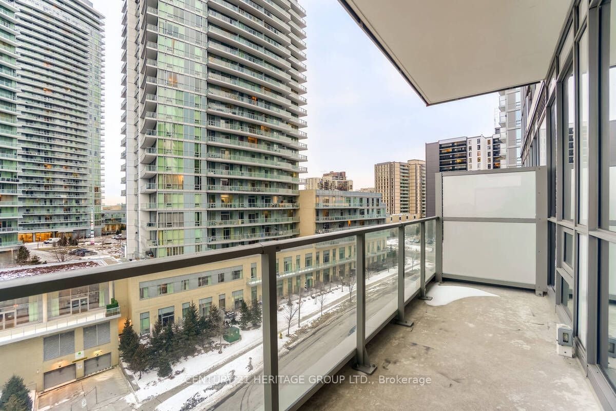 52 Forest Manor Rd, unit 604 for rent - image #24