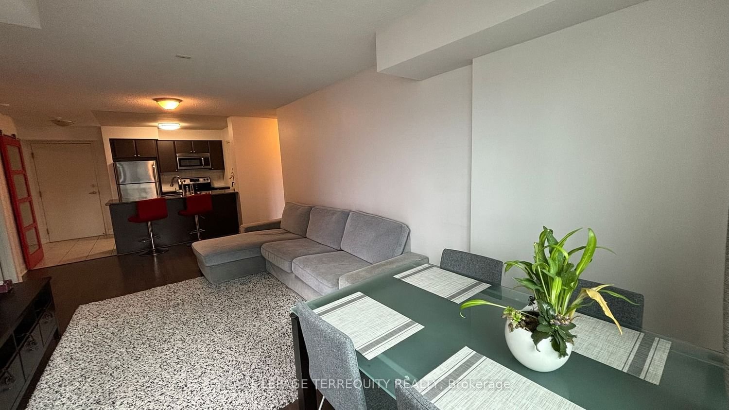 525 Wilson Ave, unit 835 for rent - image #3