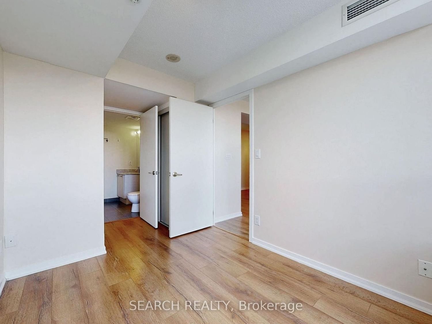 68 Abell St, unit 922 for rent - image #15