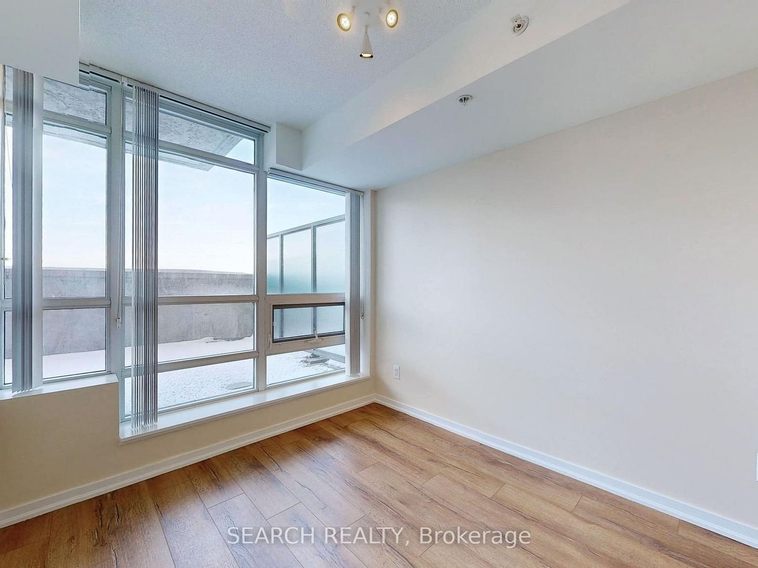 68 Abell St, unit 922 for rent - image #17