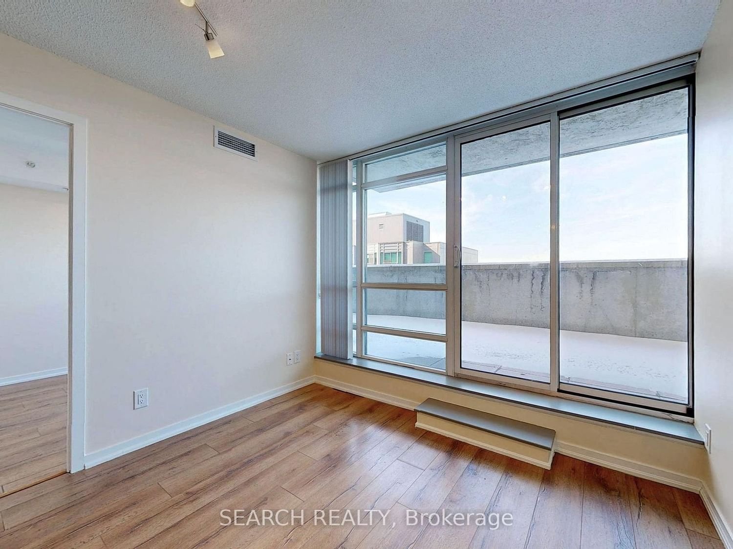 68 Abell St, unit 922 for rent - image #22