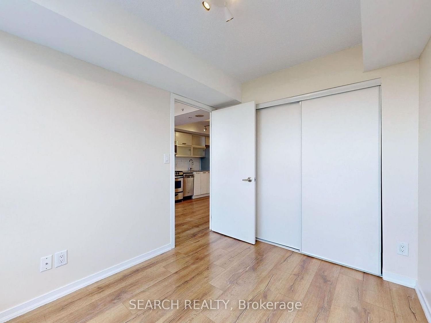68 Abell St, unit 922 for rent - image #9