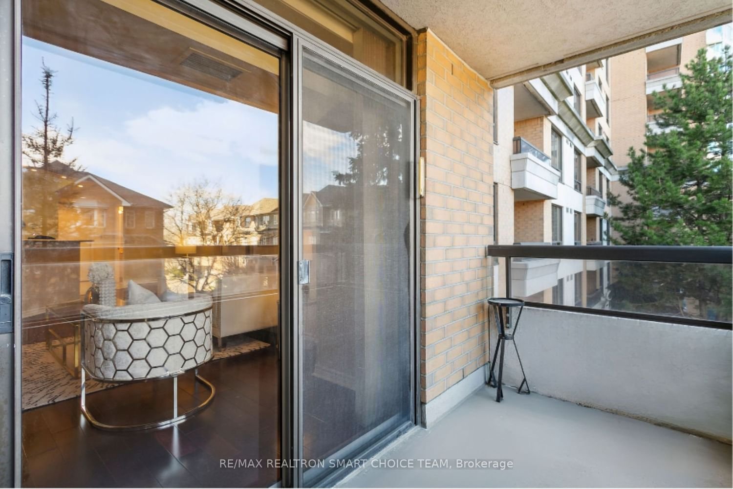 18 Sommerset Way, unit 302 for sale - image #28