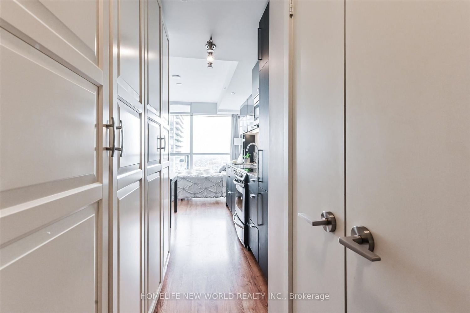 290 Adelaide St W, unit 2903 for rent - image #6
