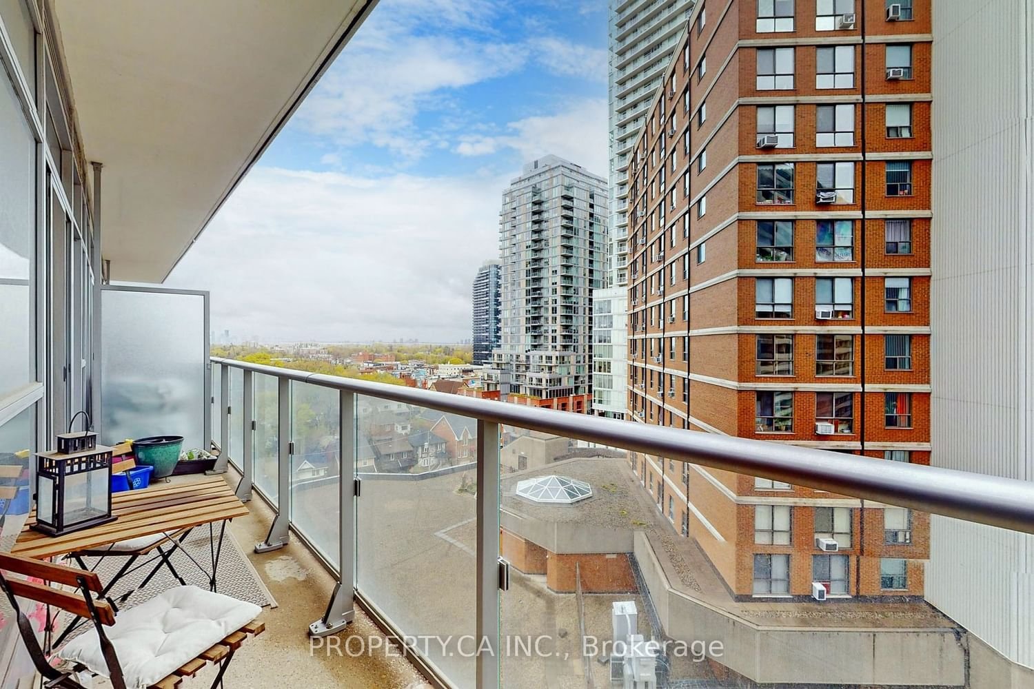 58 Orchard View Blvd, unit 1006 for rent - image #28