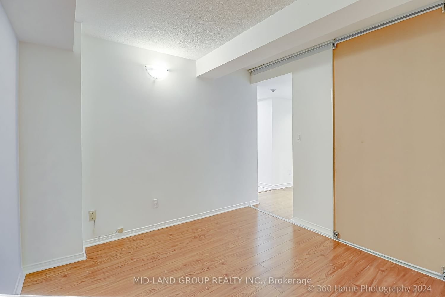 28 Hollywood Ave, unit Sph107 for sale - image #15