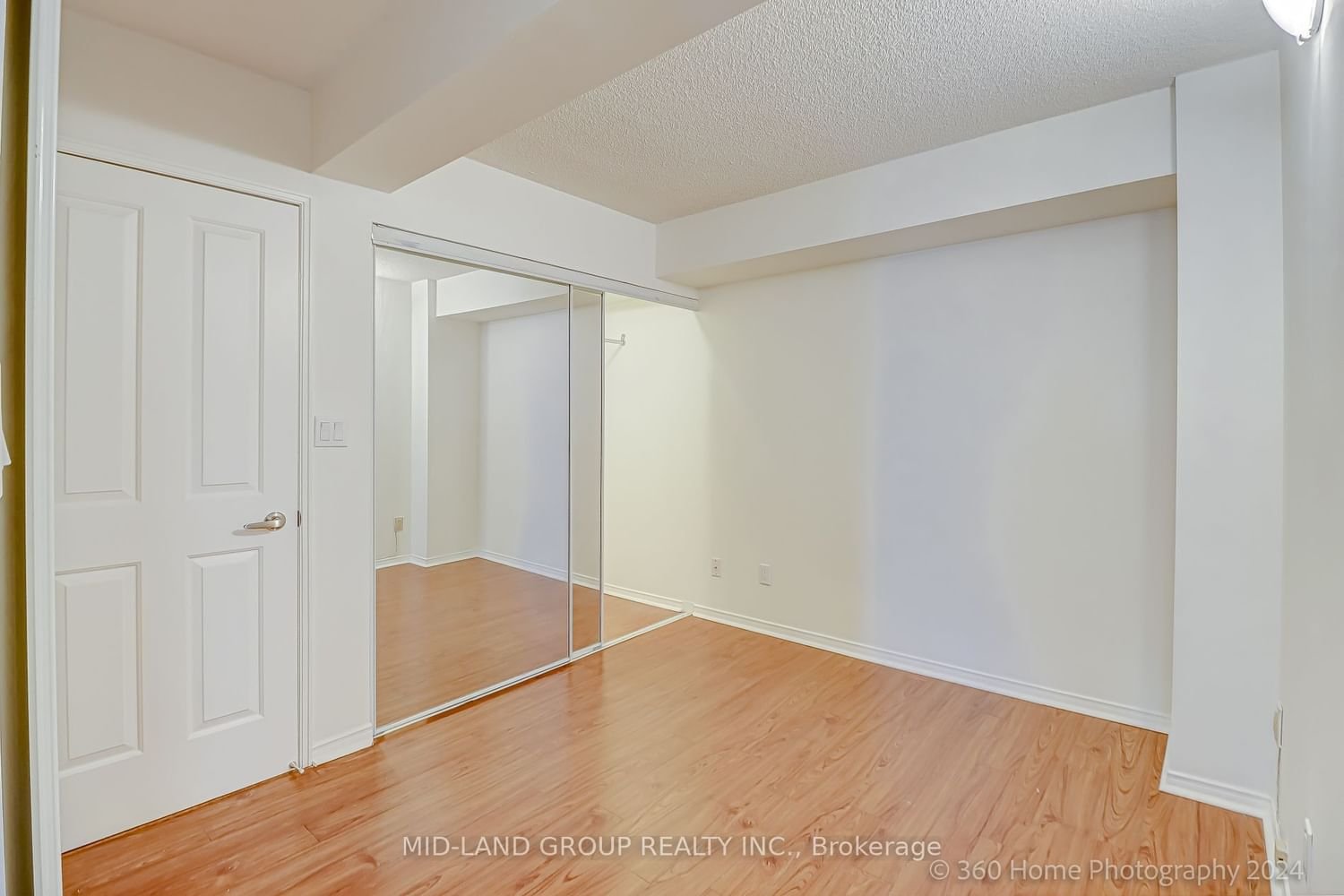 28 Hollywood Ave, unit Sph107 for sale - image #17
