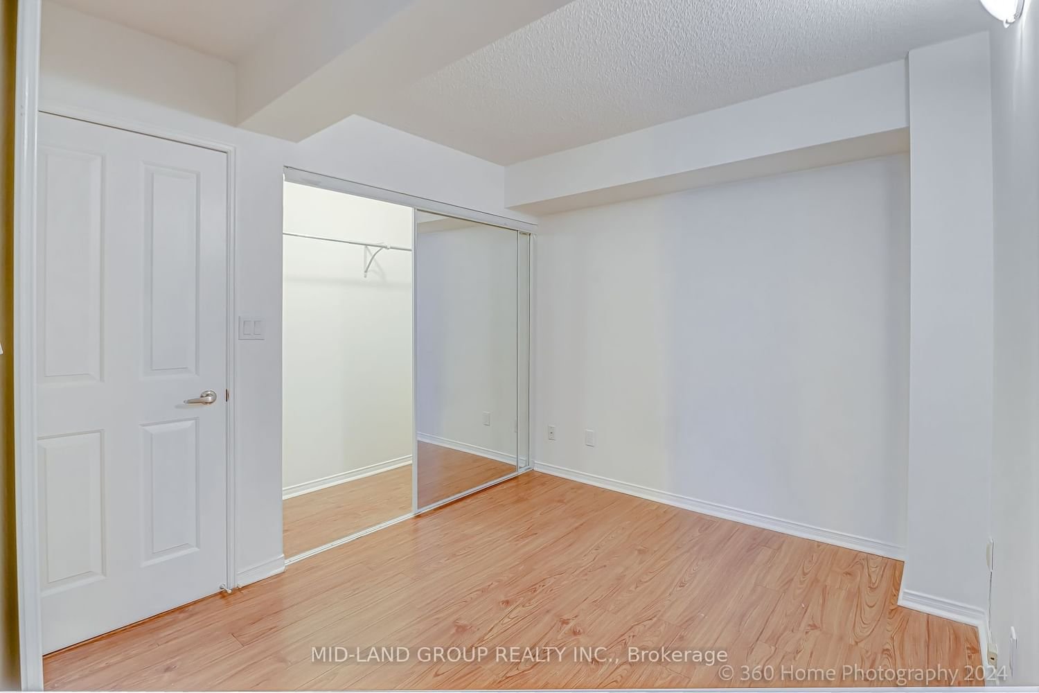 28 Hollywood Ave, unit Sph107 for sale - image #18