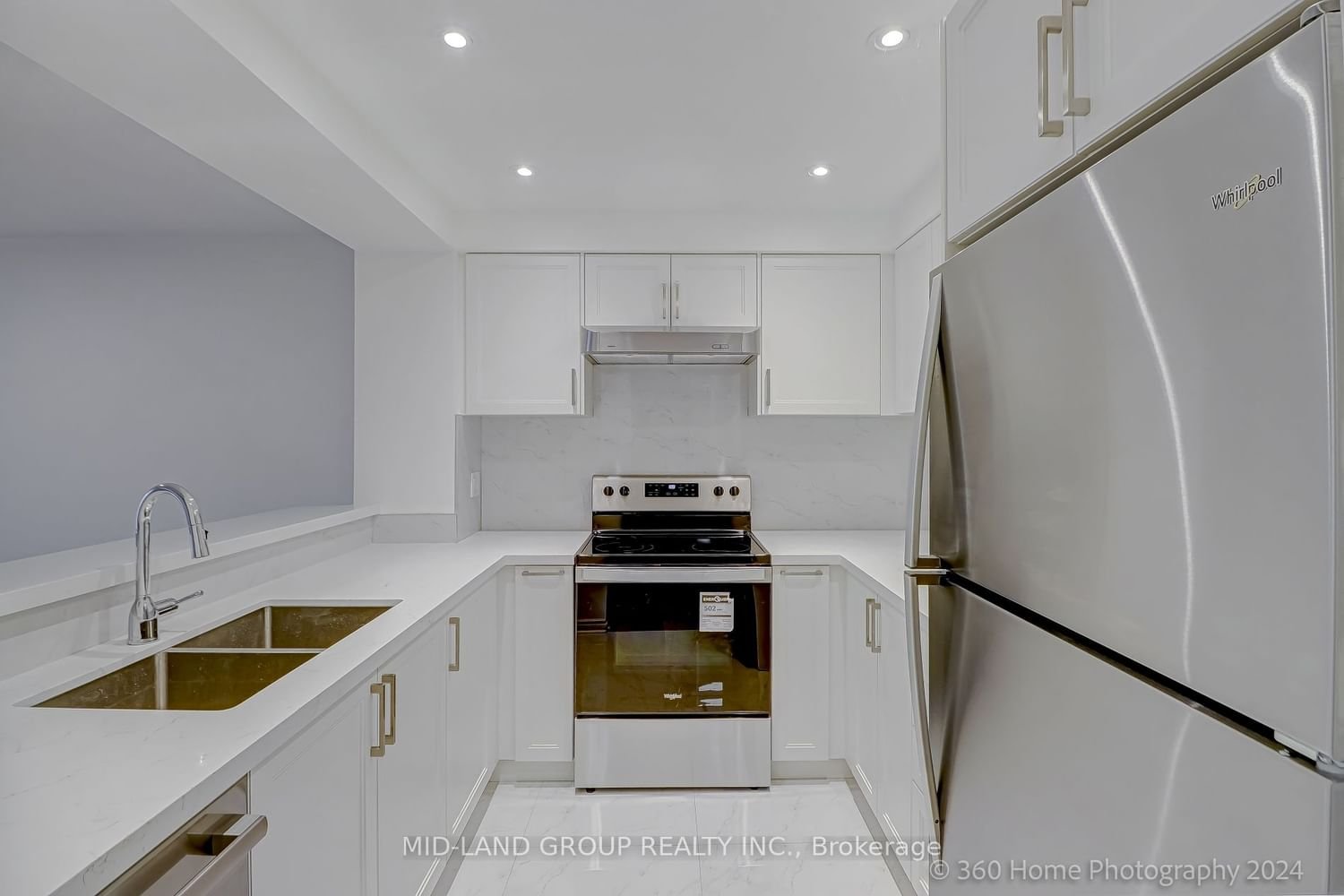 28 Hollywood Ave, unit Sph107 for sale - image #4