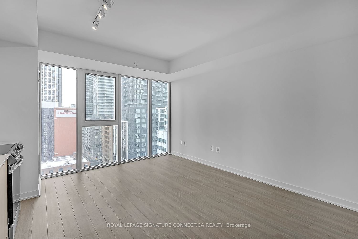 357 King St W, unit 1201 for rent - image #4