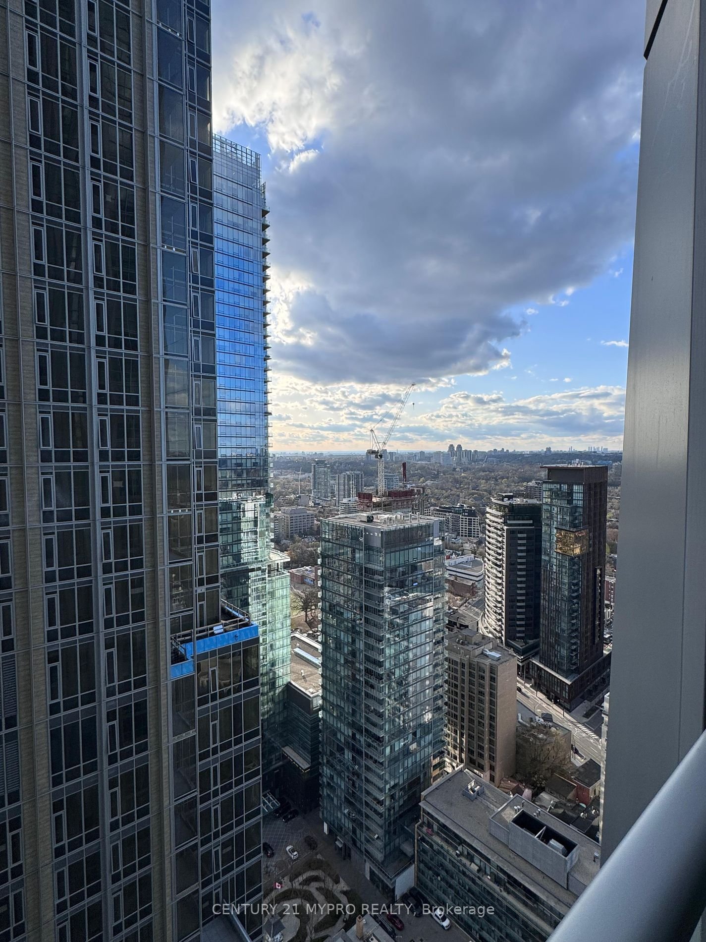 1 Yorkville Ave, unit 3603 for sale - image #16