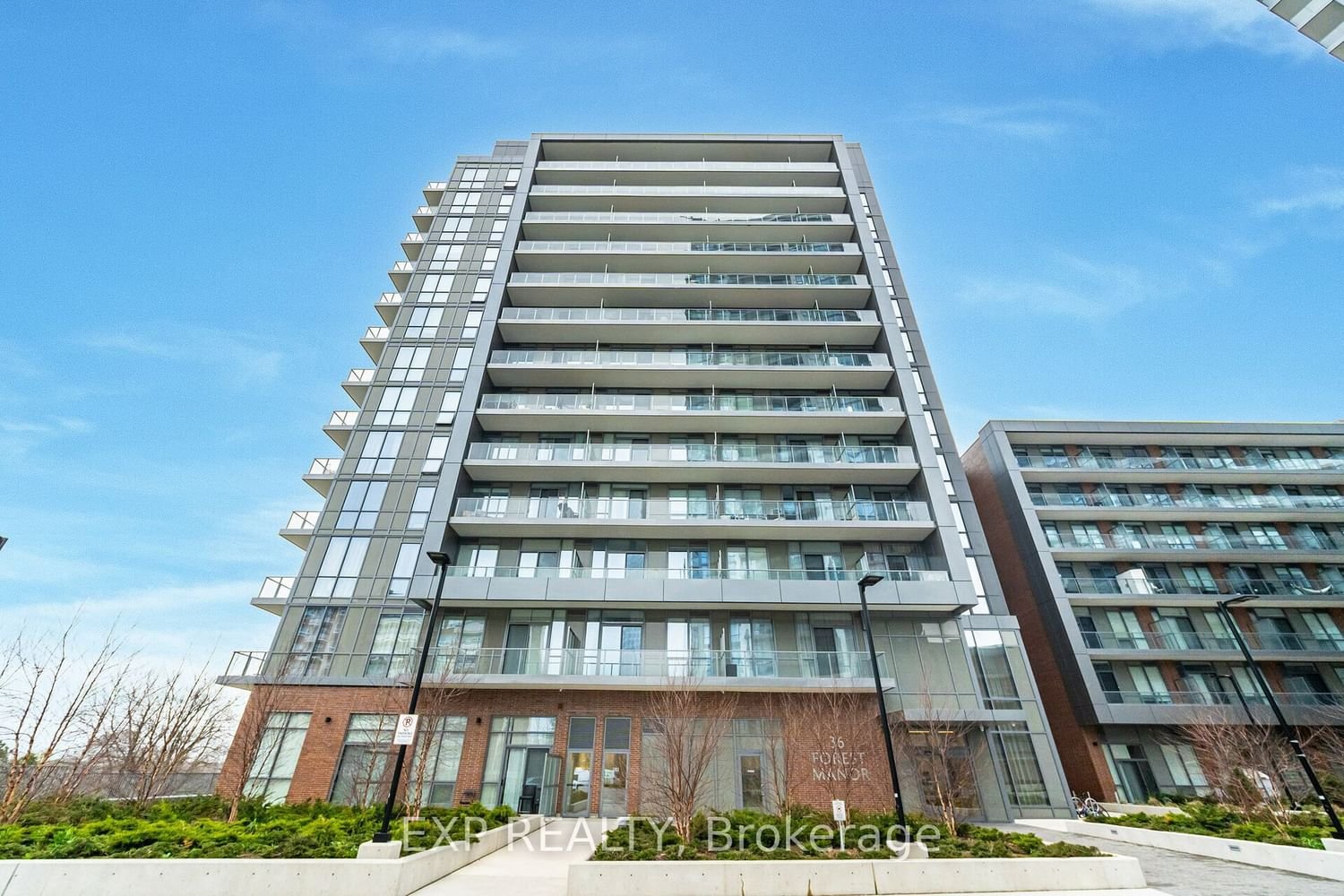 36 Forest Manor Rd, unit 402 for sale - image #2