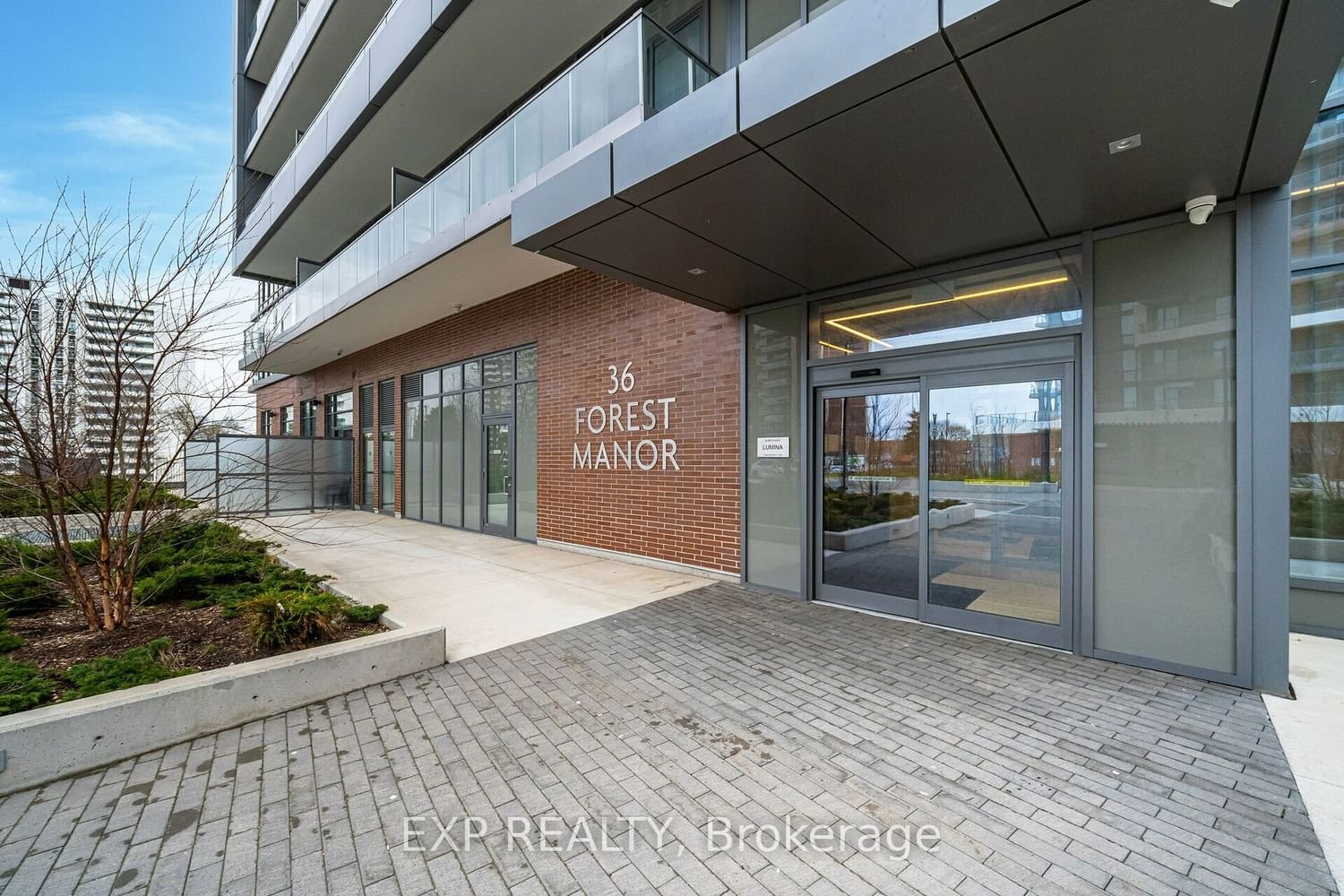 36 Forest Manor Rd, unit 402 for sale - image #3