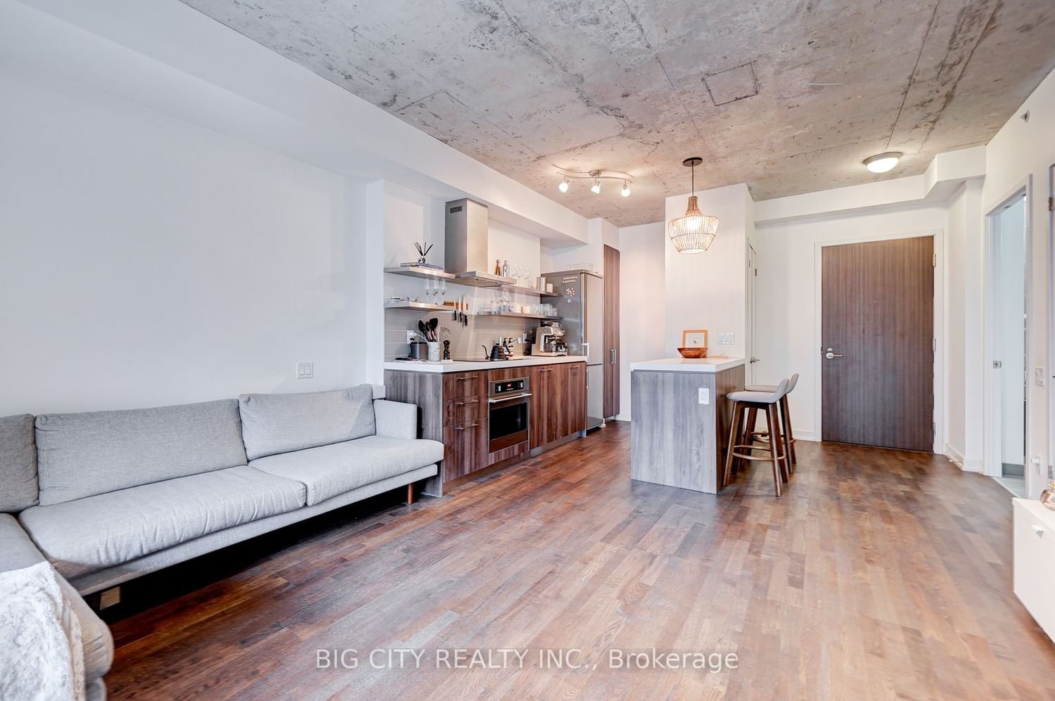 560 King St W, unit 701 for rent - image #9