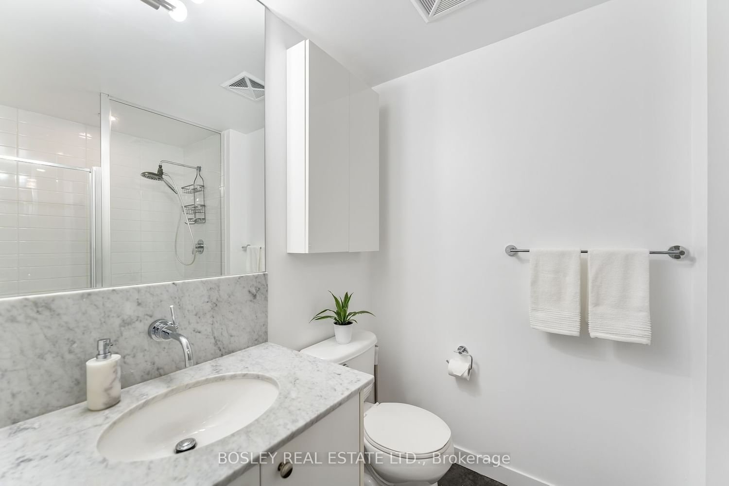 59 East Liberty St, unit 1710 for rent - image #10