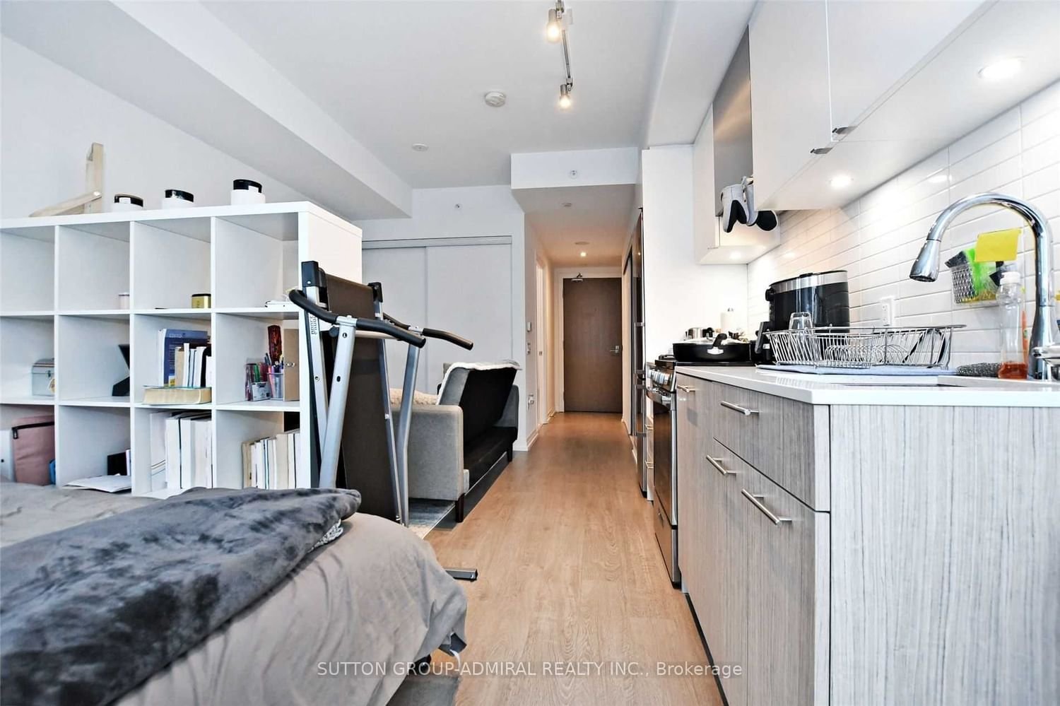 251 Jarvis St, unit 1427 for rent - image #7
