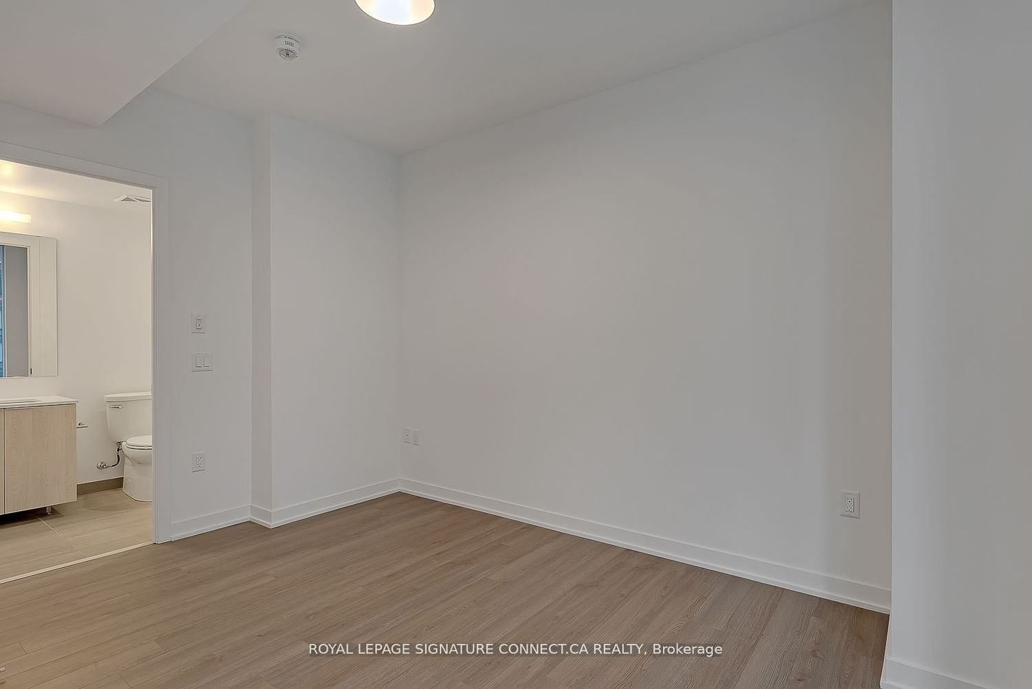 357 King St W, unit 1408 for rent - image #12