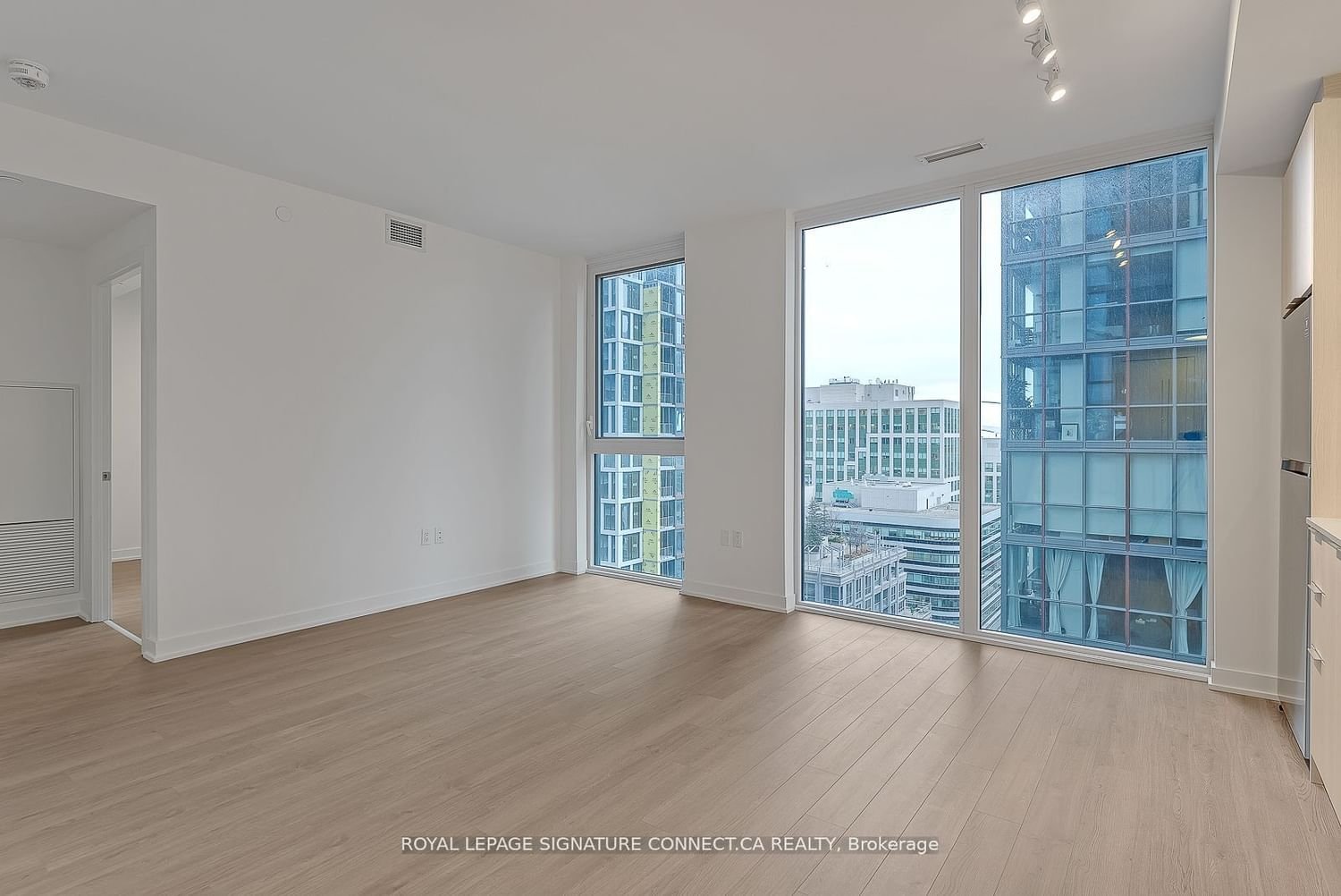 357 King St W, unit 1408 for rent - image #5