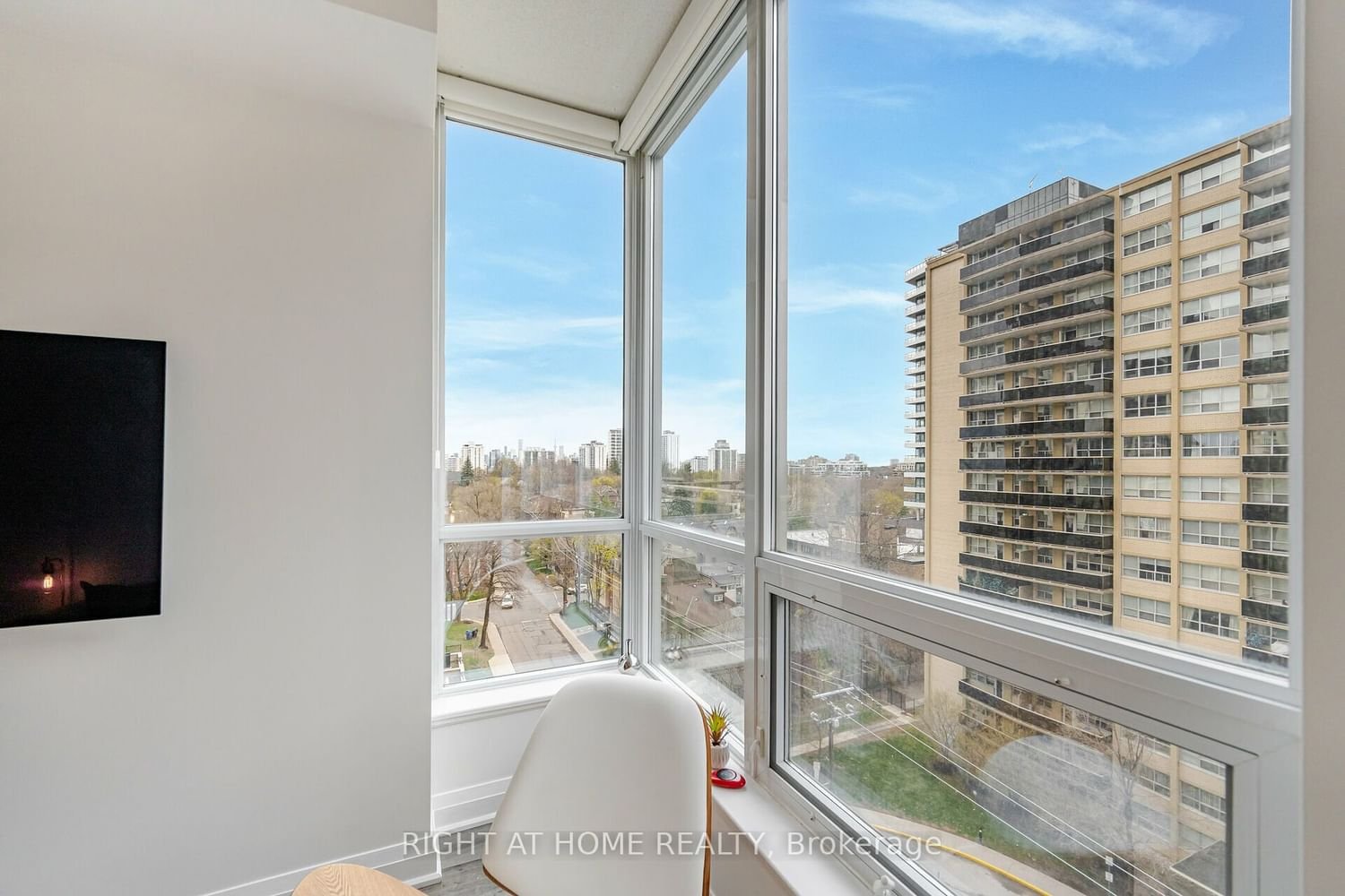 83 Redpath Ave, unit 808 for sale - image #10